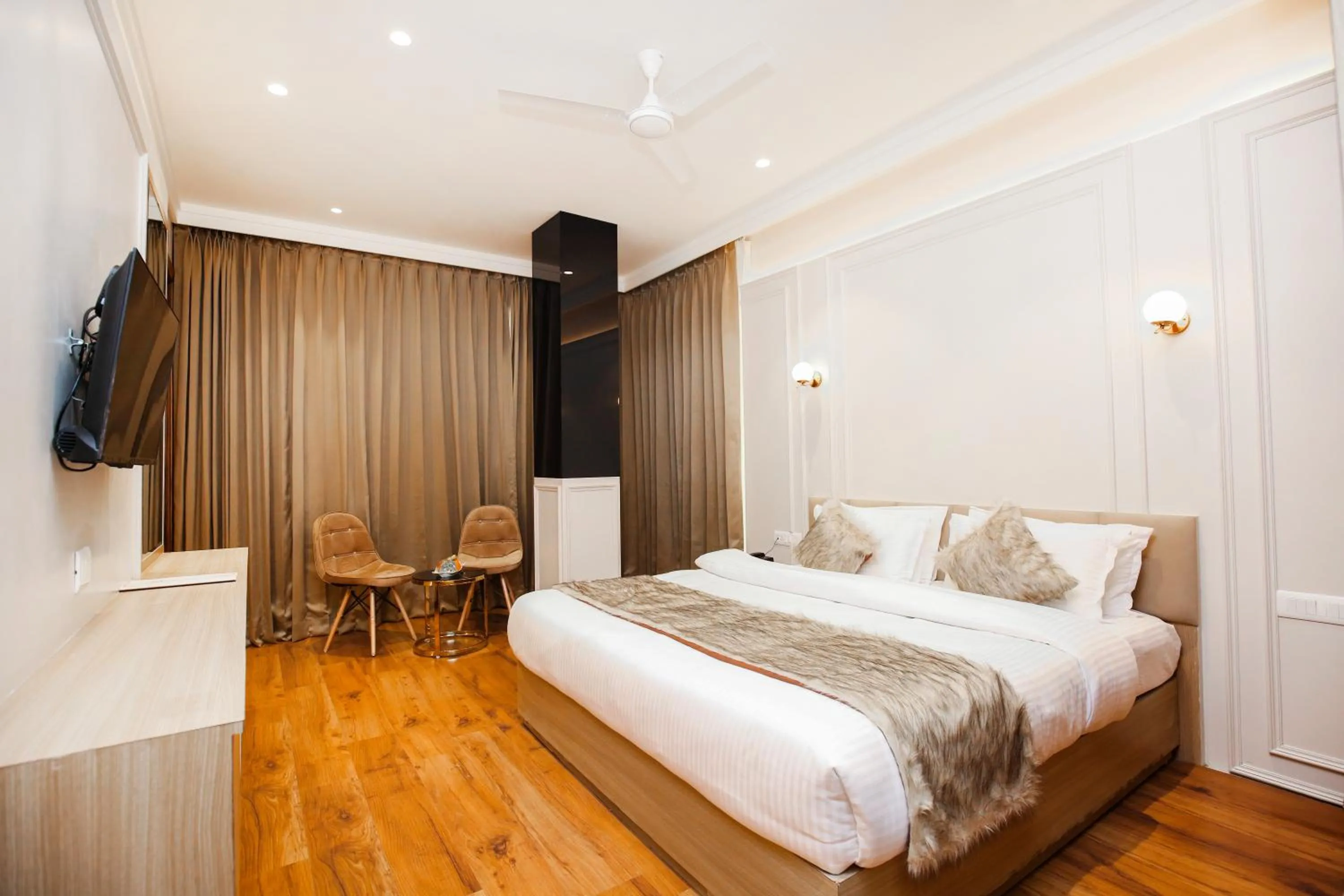 Bedroom, Bed in Hotel Euphoria Green