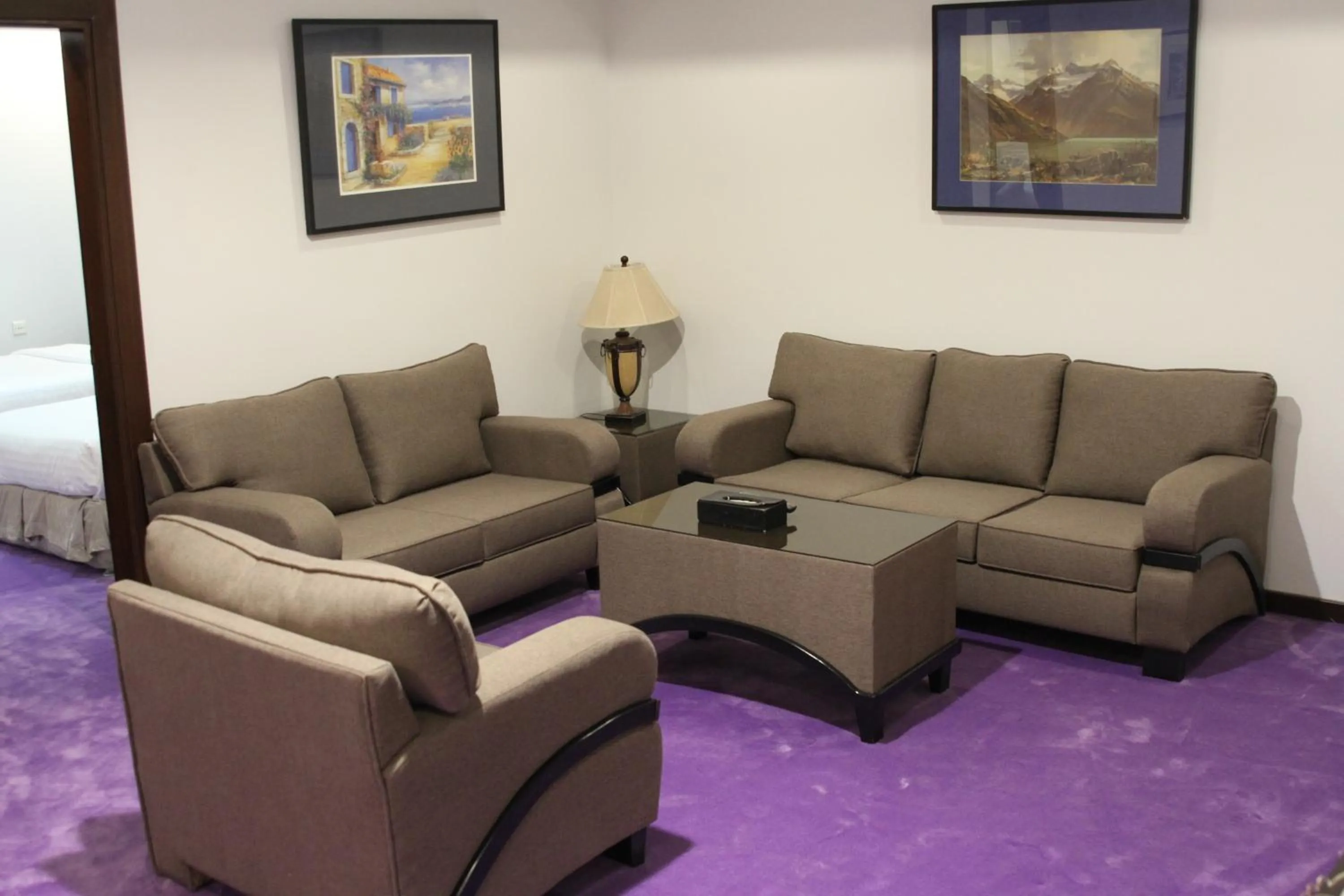 Living room in Carawan Al Khaleej Hotel Olaya