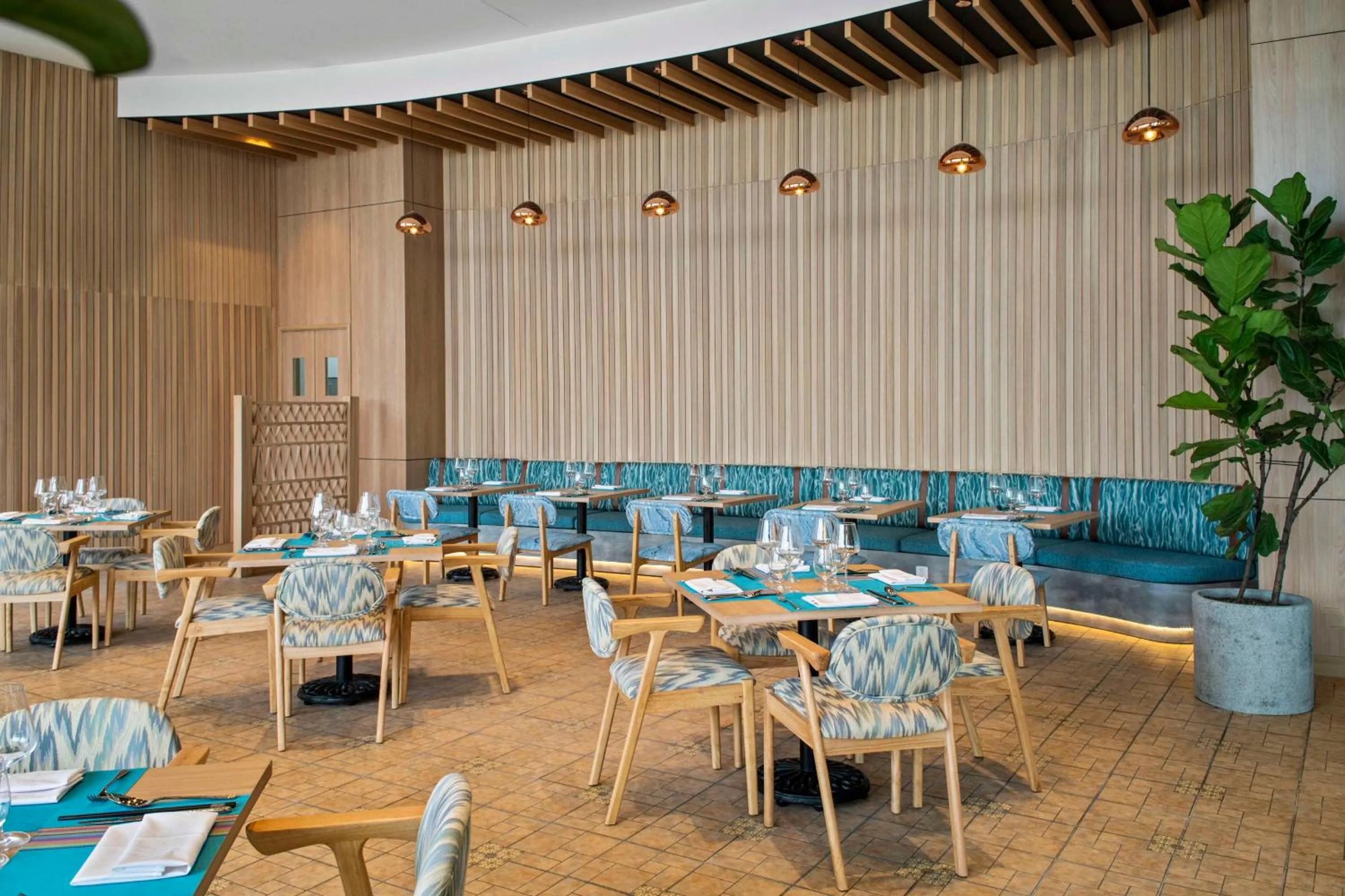 Restaurant/places to eat in Angsana Ho Tram