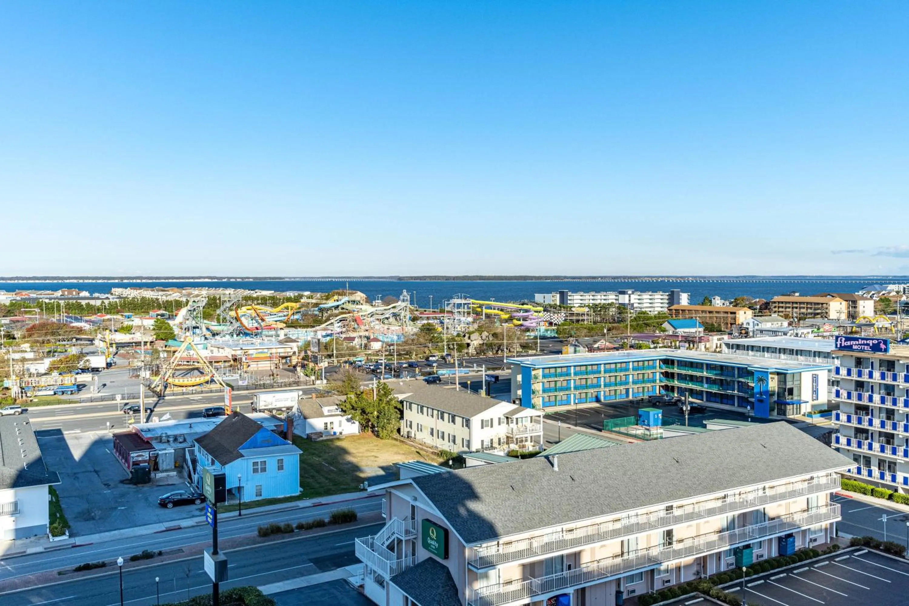 Oceanfront 2 Bedroom Modern Beach Condo w Pool