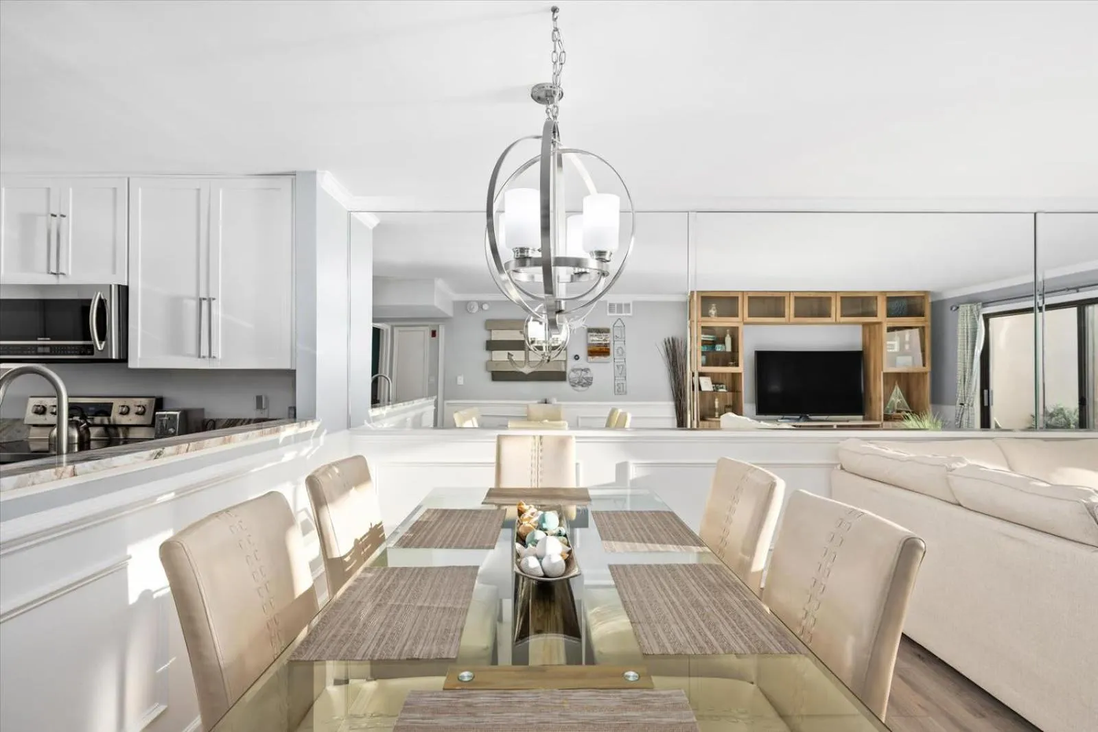 Oceanfront 2 Bedroom Modern Beach Condo w Pool