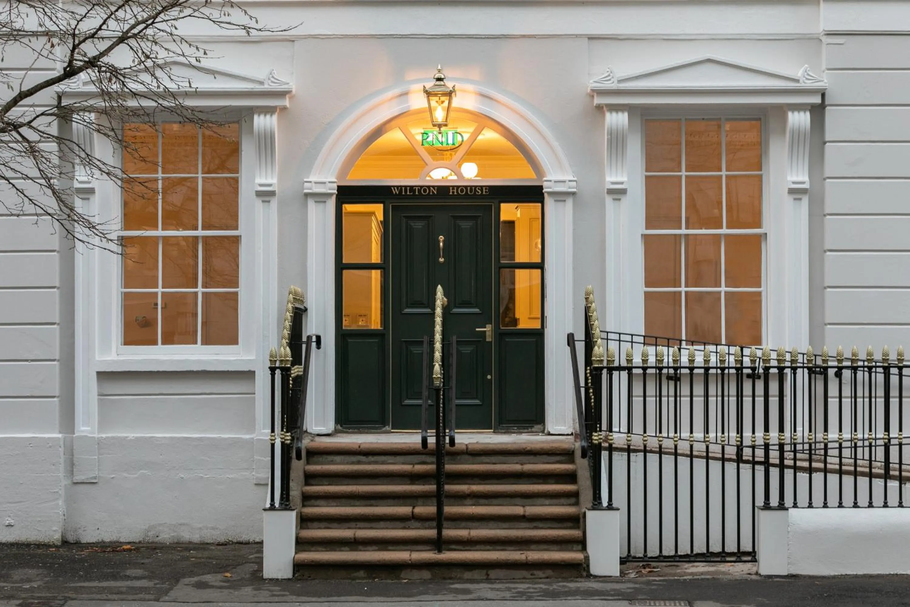 Facade/entrance in Wilton House