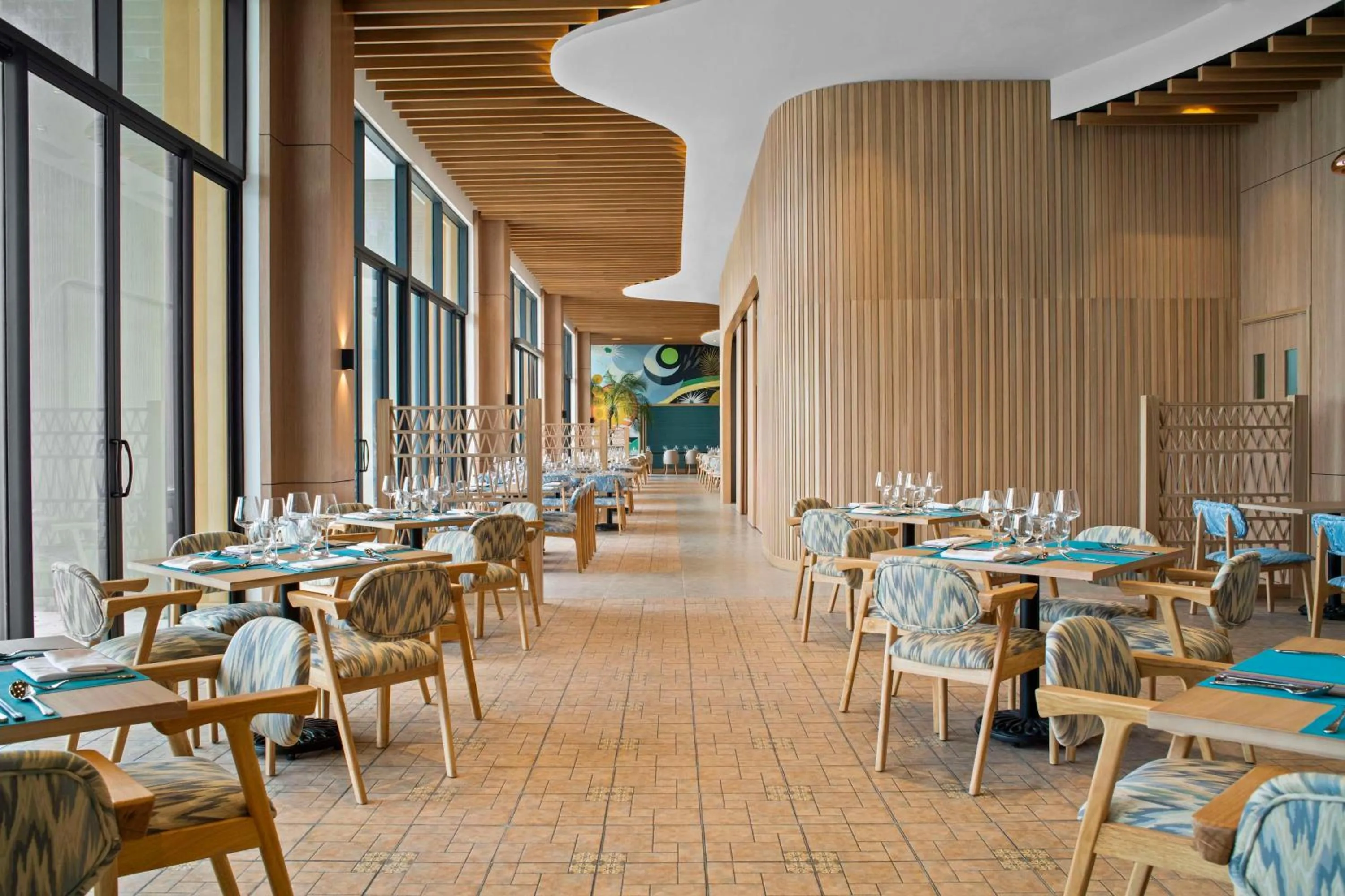 Restaurant/places to eat in Dhawa Ho Tram