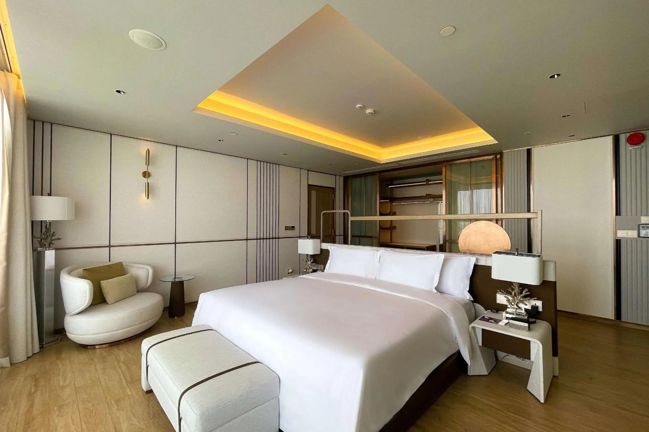 Bedroom, Bed in Dhawa Ho Tram