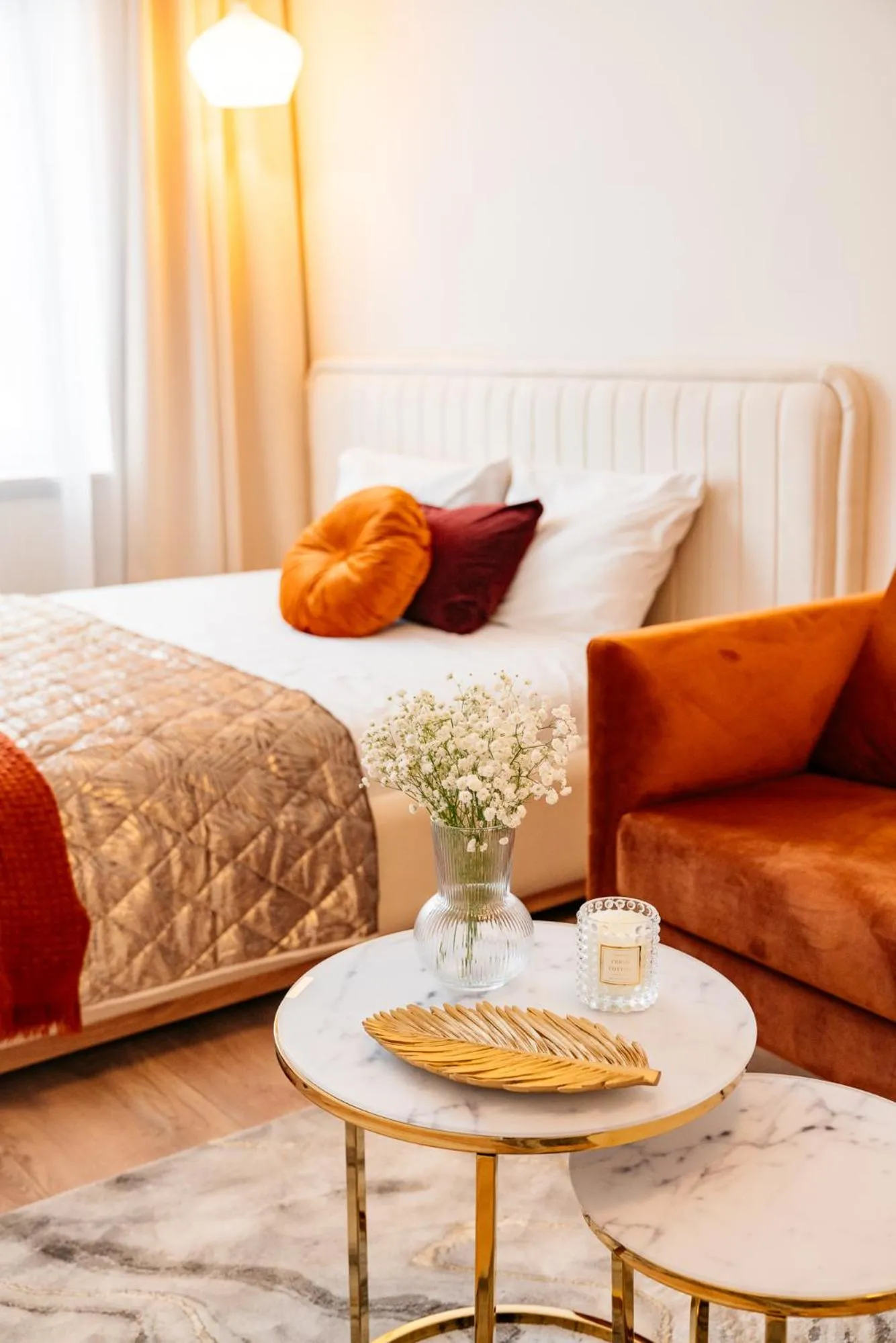 Bed in Crystal House II - LoftAffair Collection