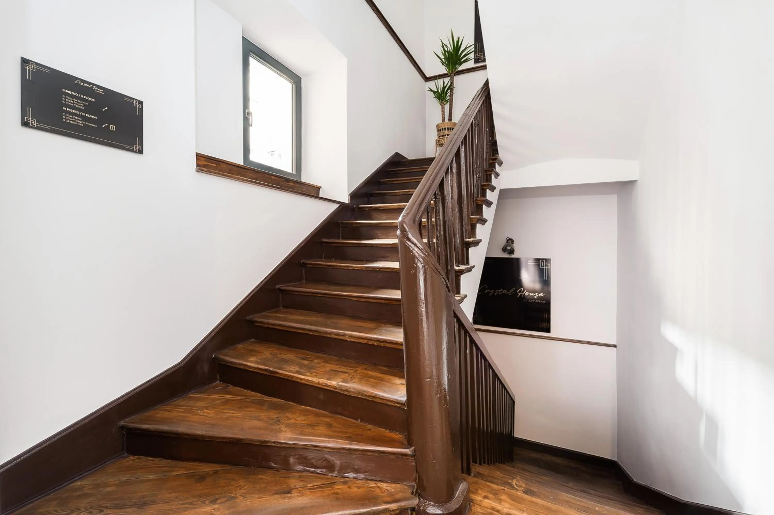 Property building in Crystal House II - LoftAffair Collection