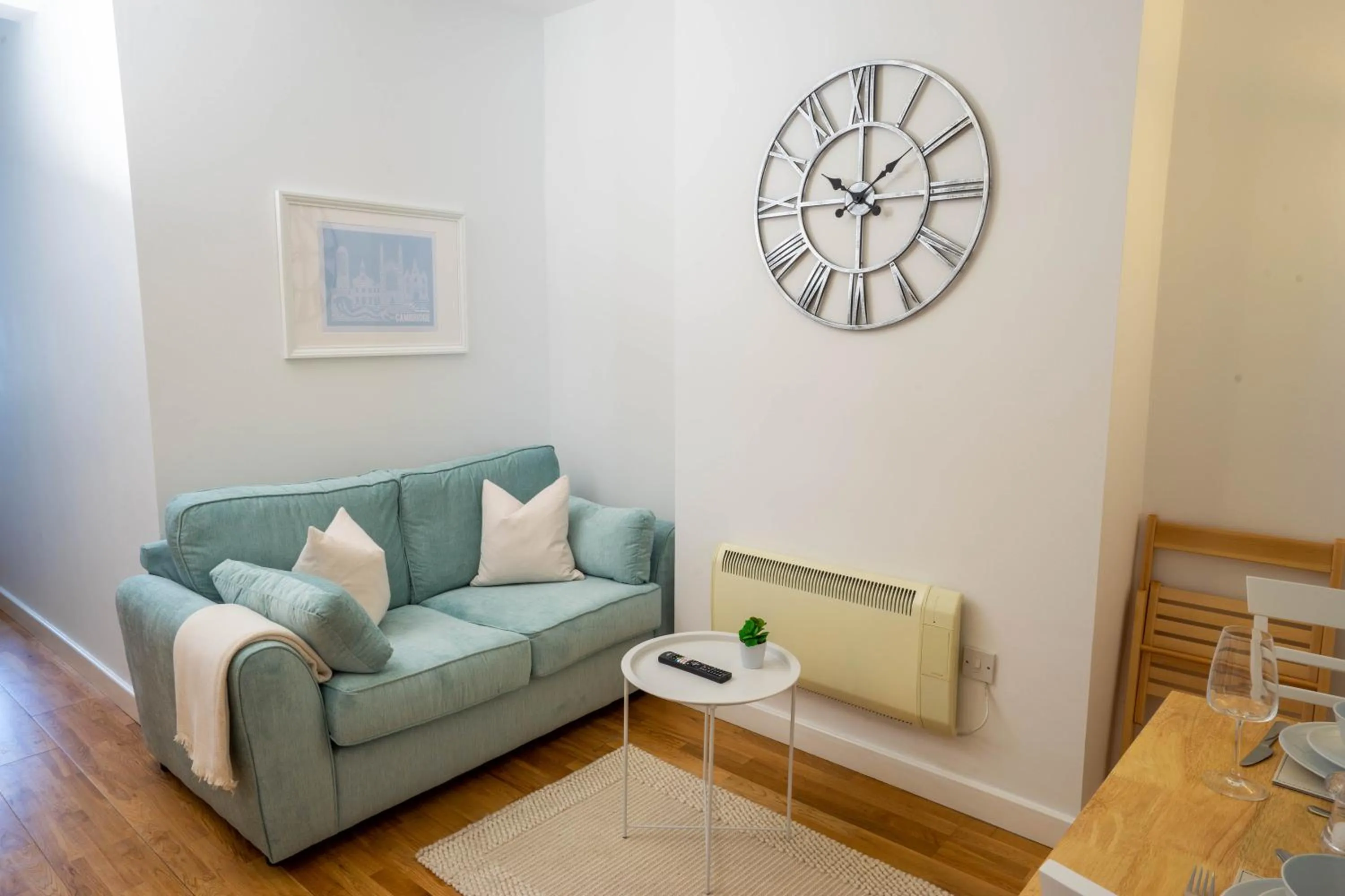 Living room in Vibrant City Centre - KING Bed, Entire Apartment