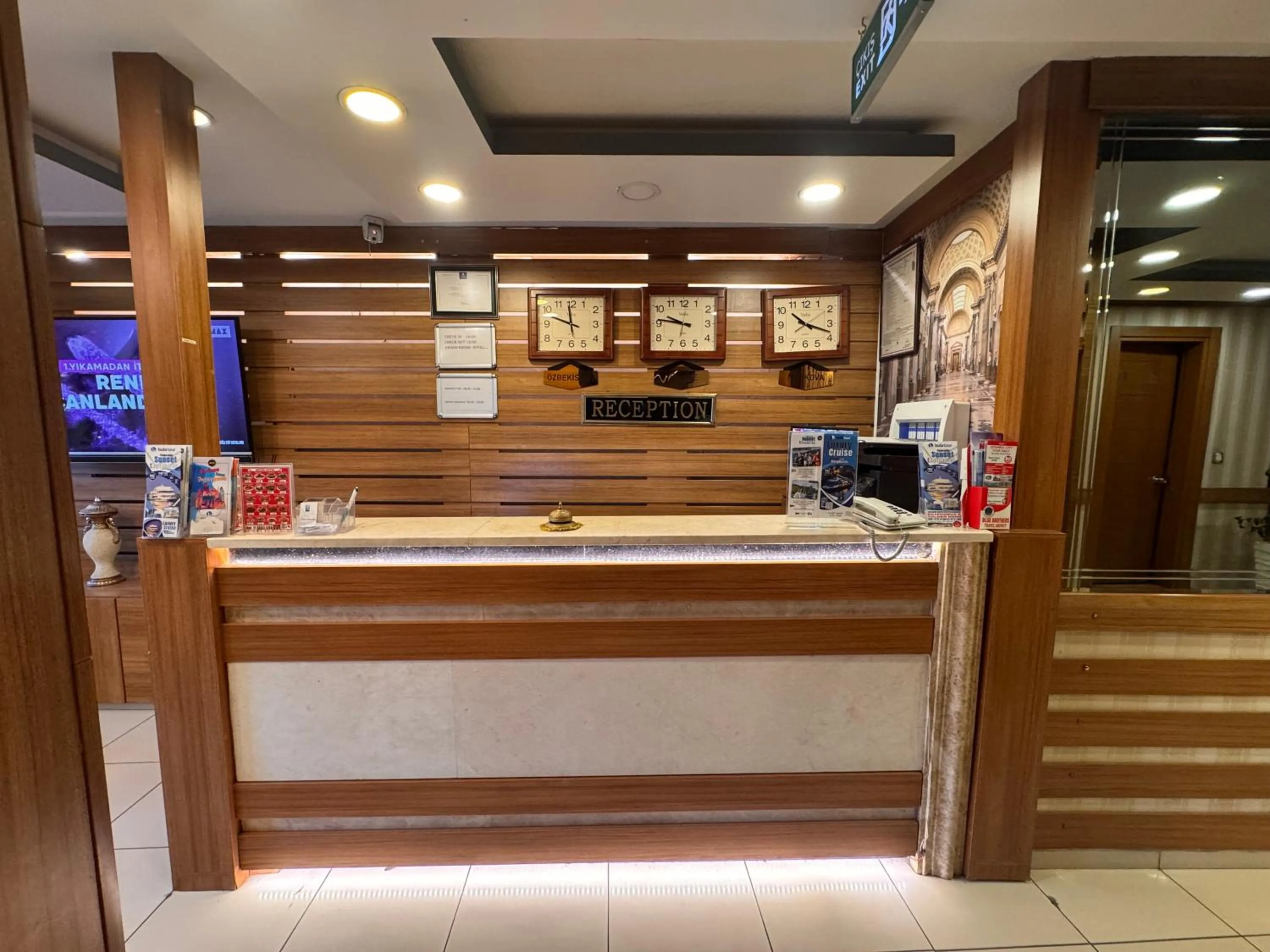 Lobby or reception in GROSS HOTEL