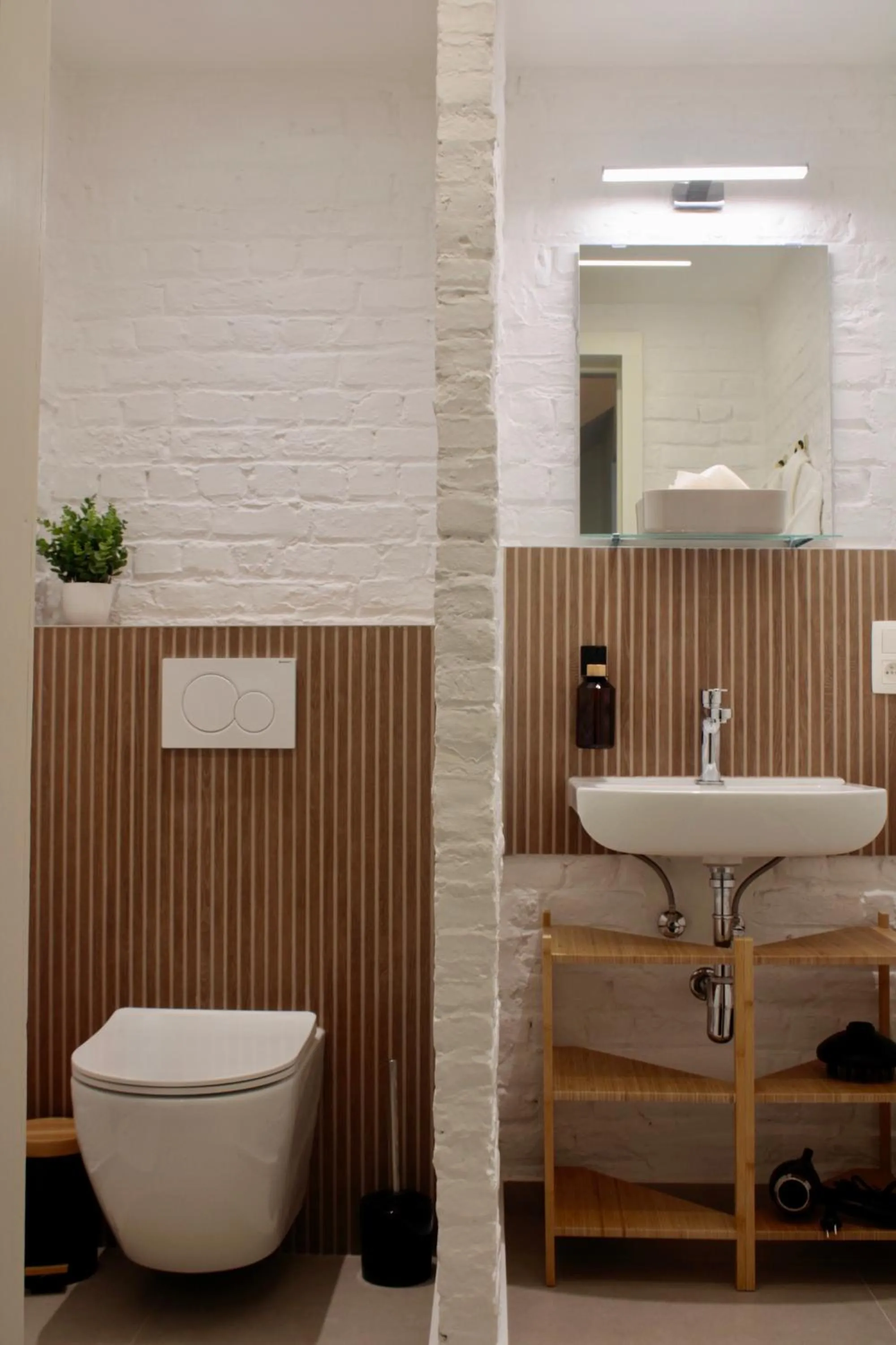 Shower in Hotel de Maître de Vaughan