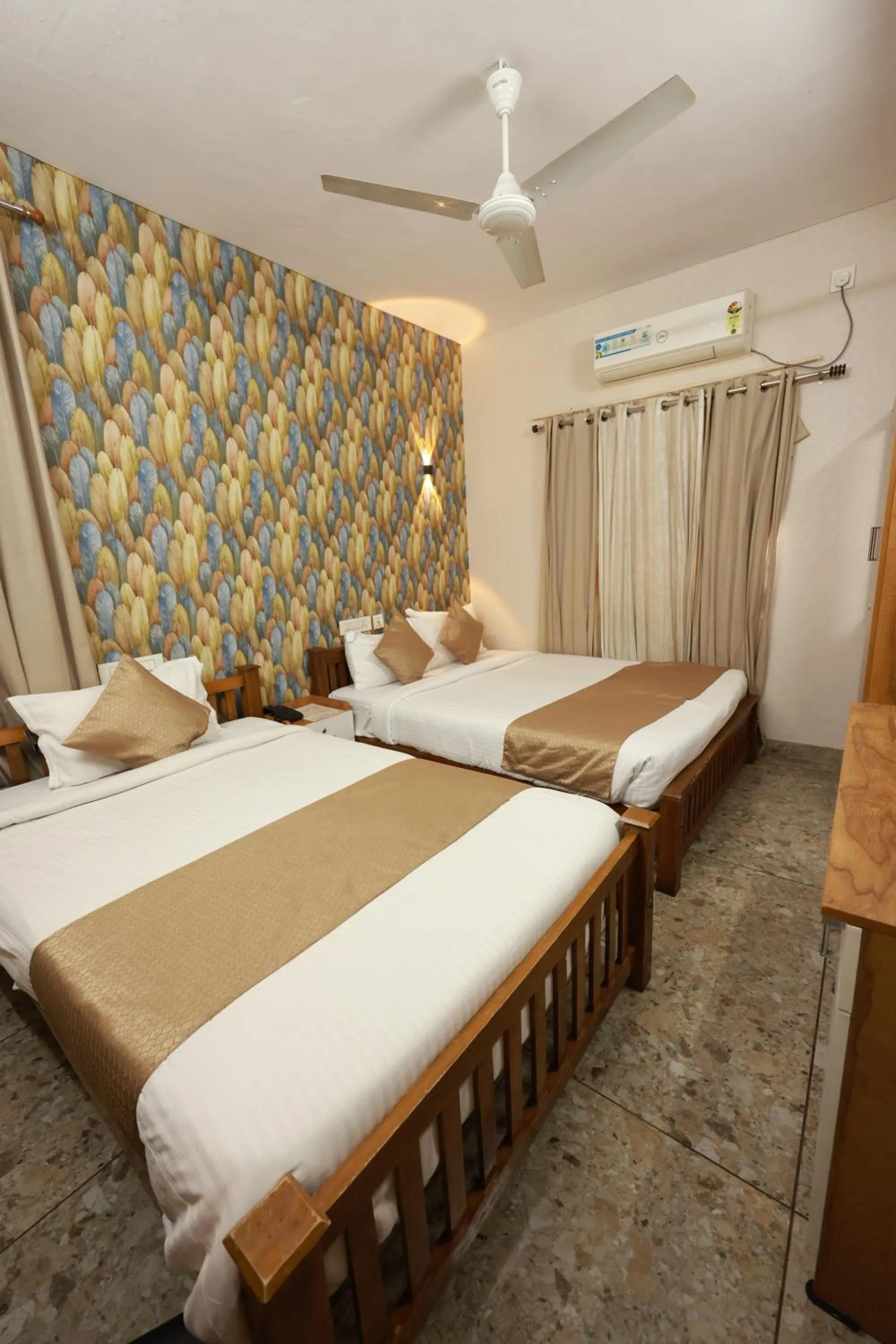 Bed in Dreams Paradise Airport Residency