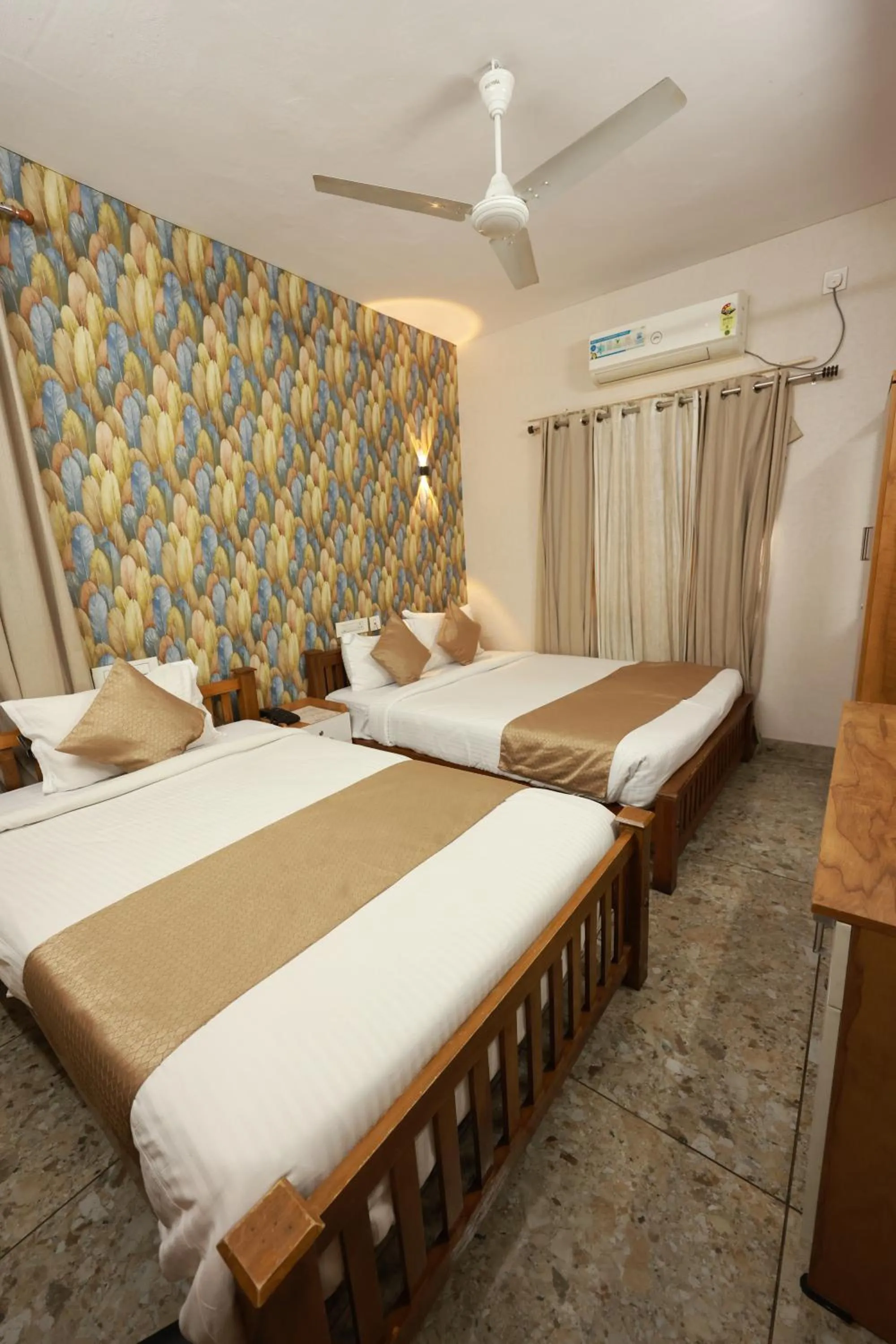 Bed in Dreams Paradise Airport Residency