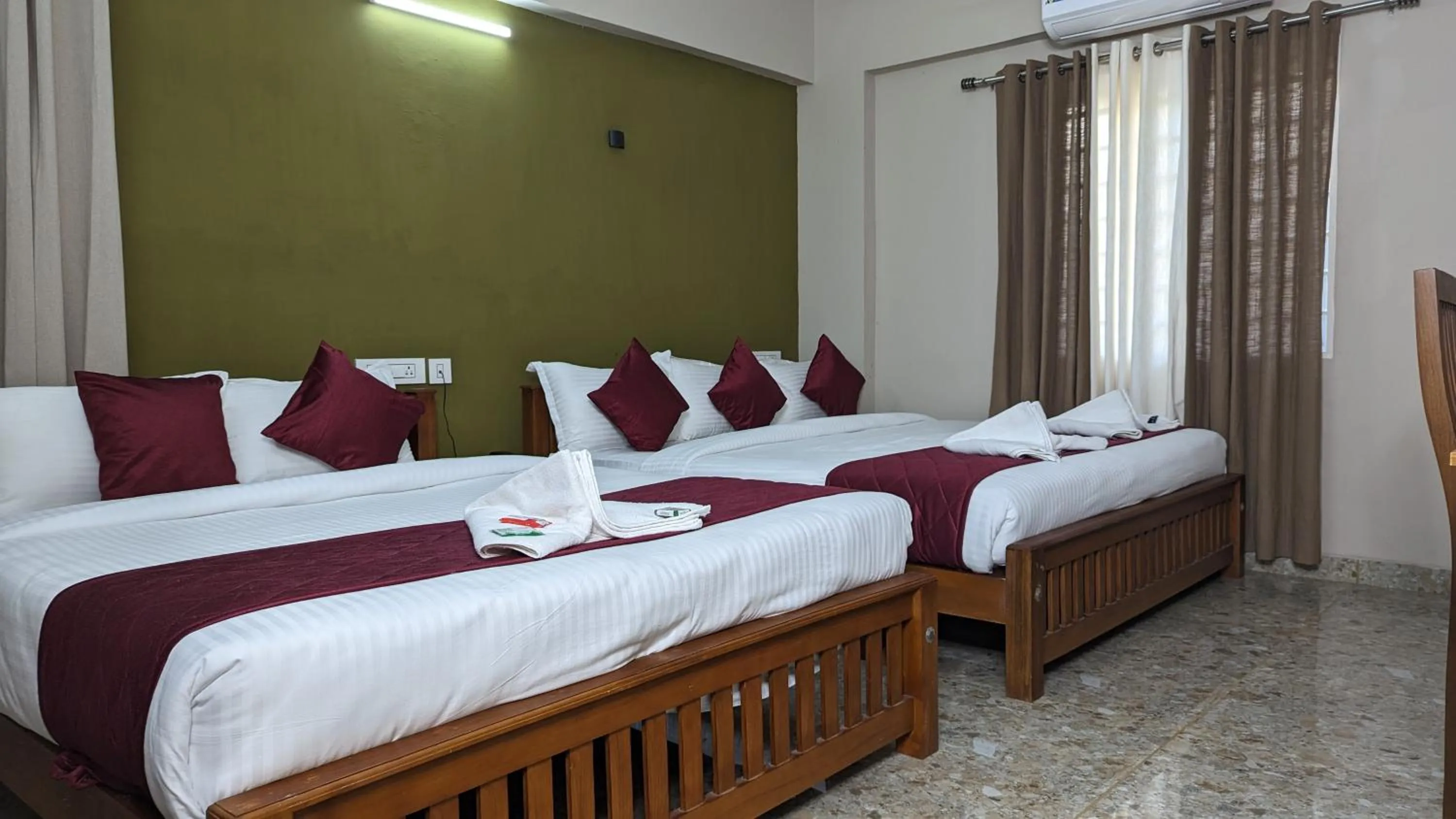 Bed in Dreams Paradise Airport Residency