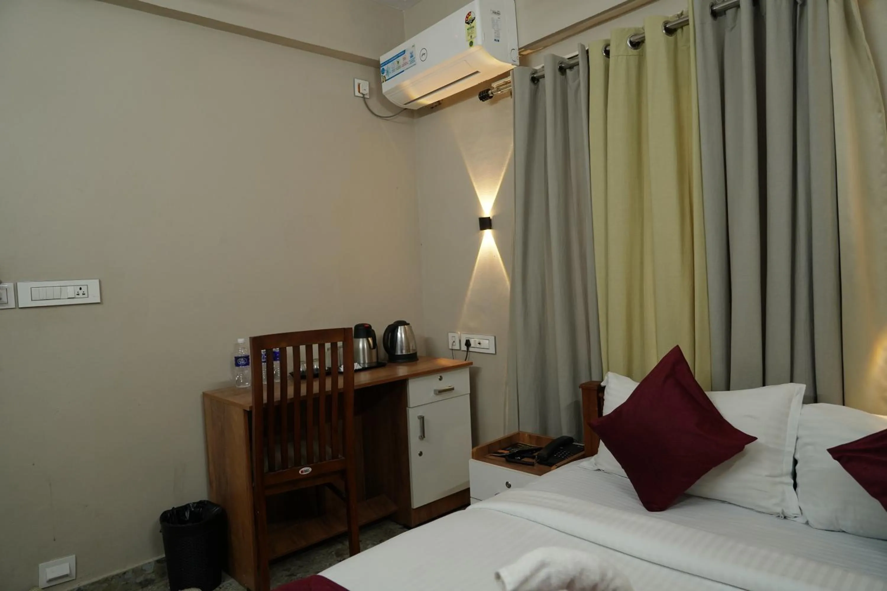 air conditioner, Bed in Dreams Paradise Airport Residency