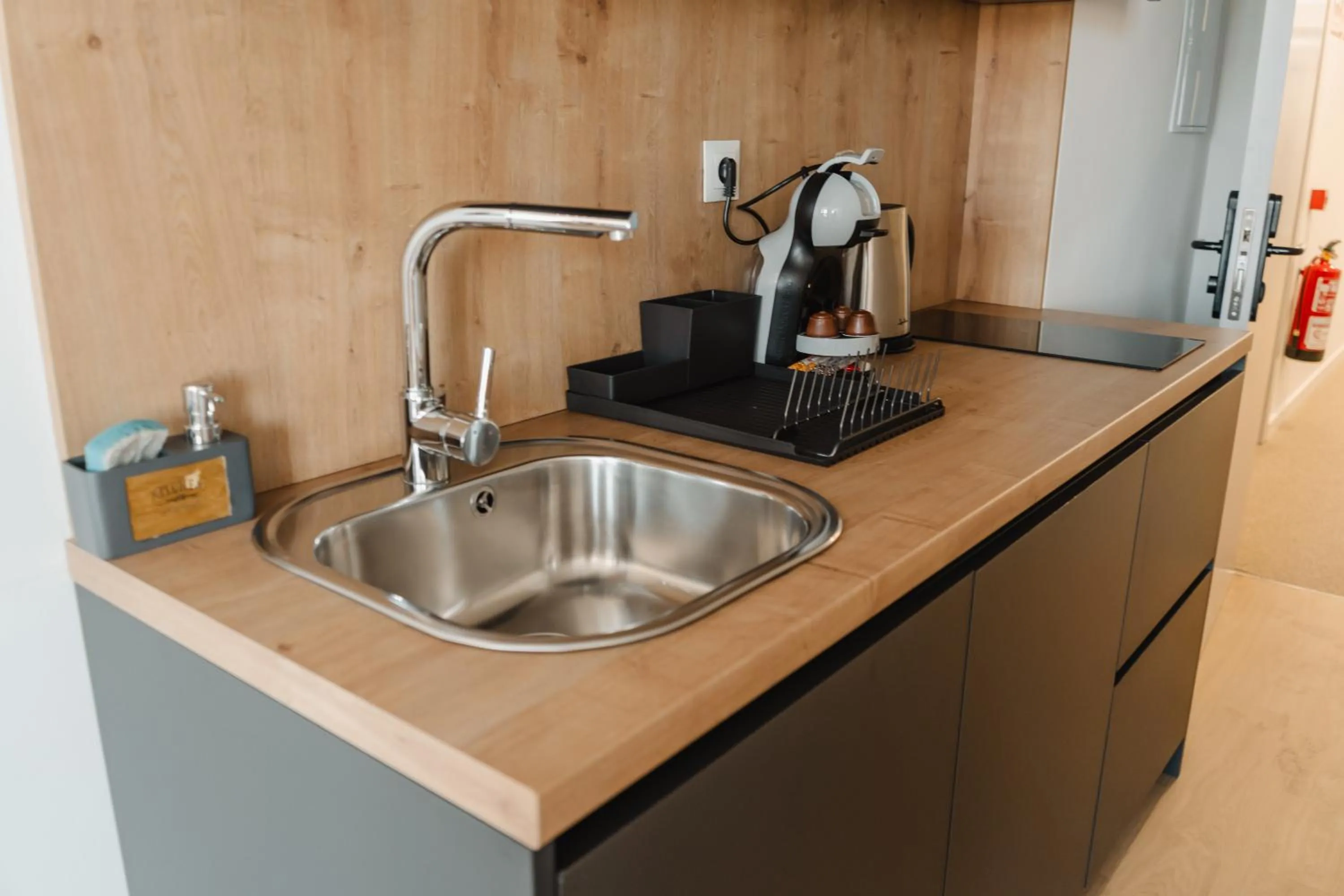 kitchen in esZentrico Suites Jerez