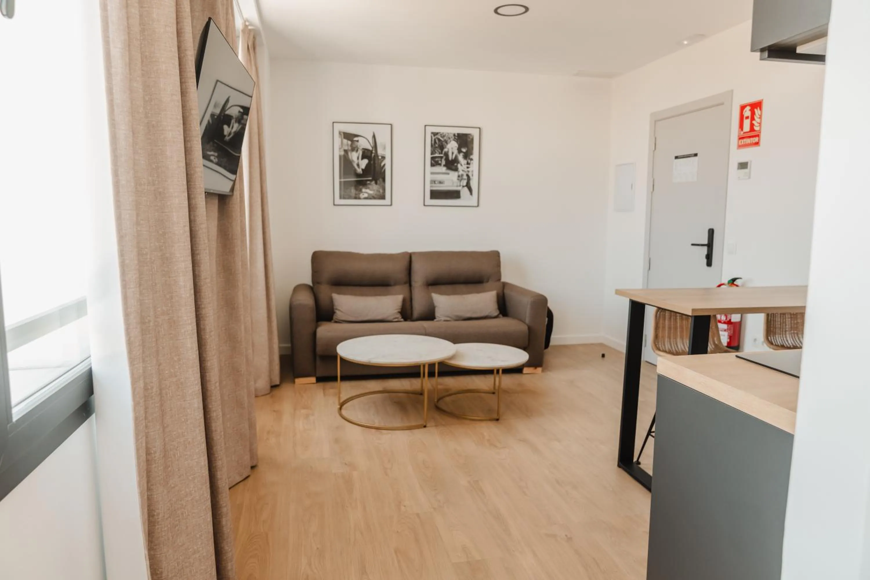 TV and multimedia in esZentrico Suites Jerez