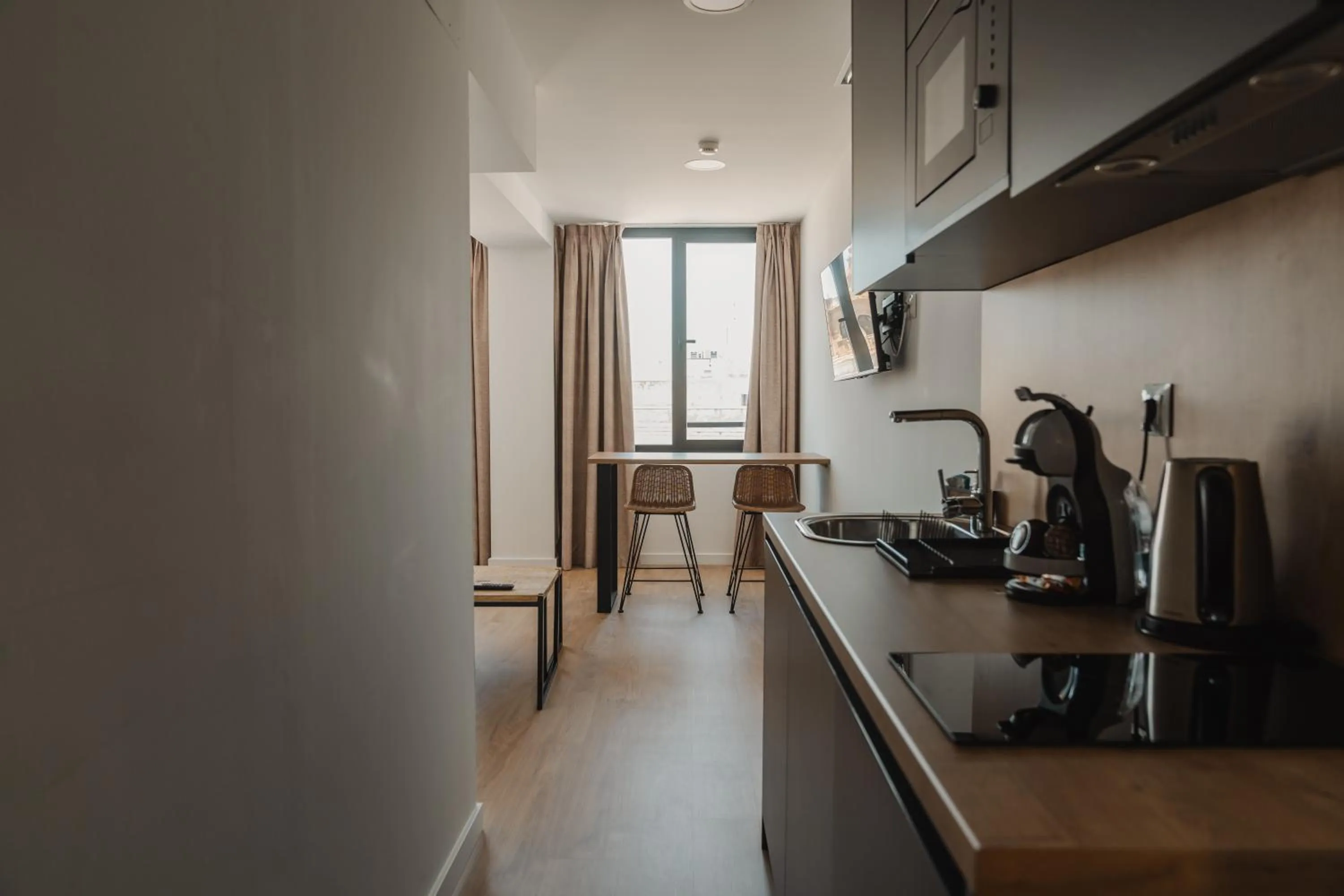 Photo of the whole room in esZentrico Suites Jerez