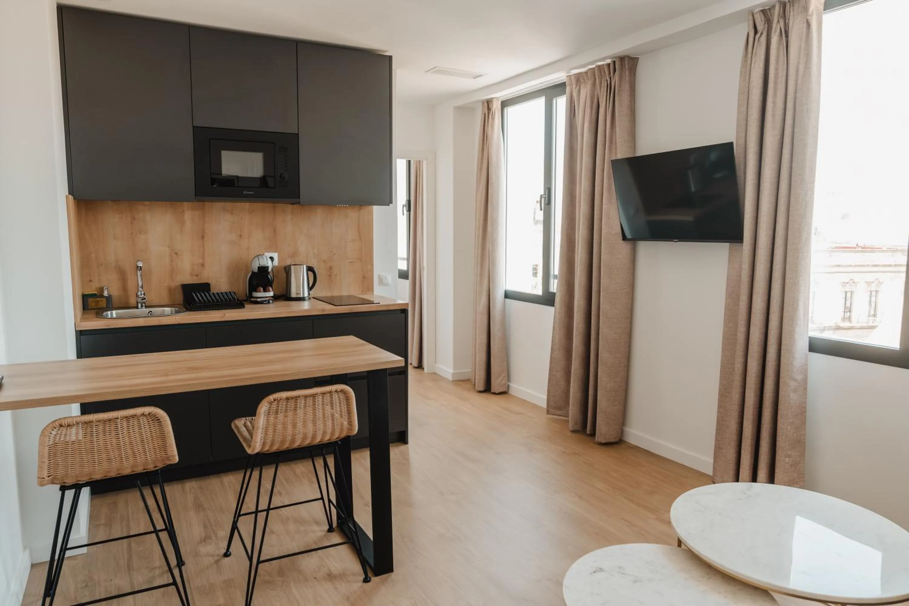 TV and multimedia in esZentrico Suites Jerez