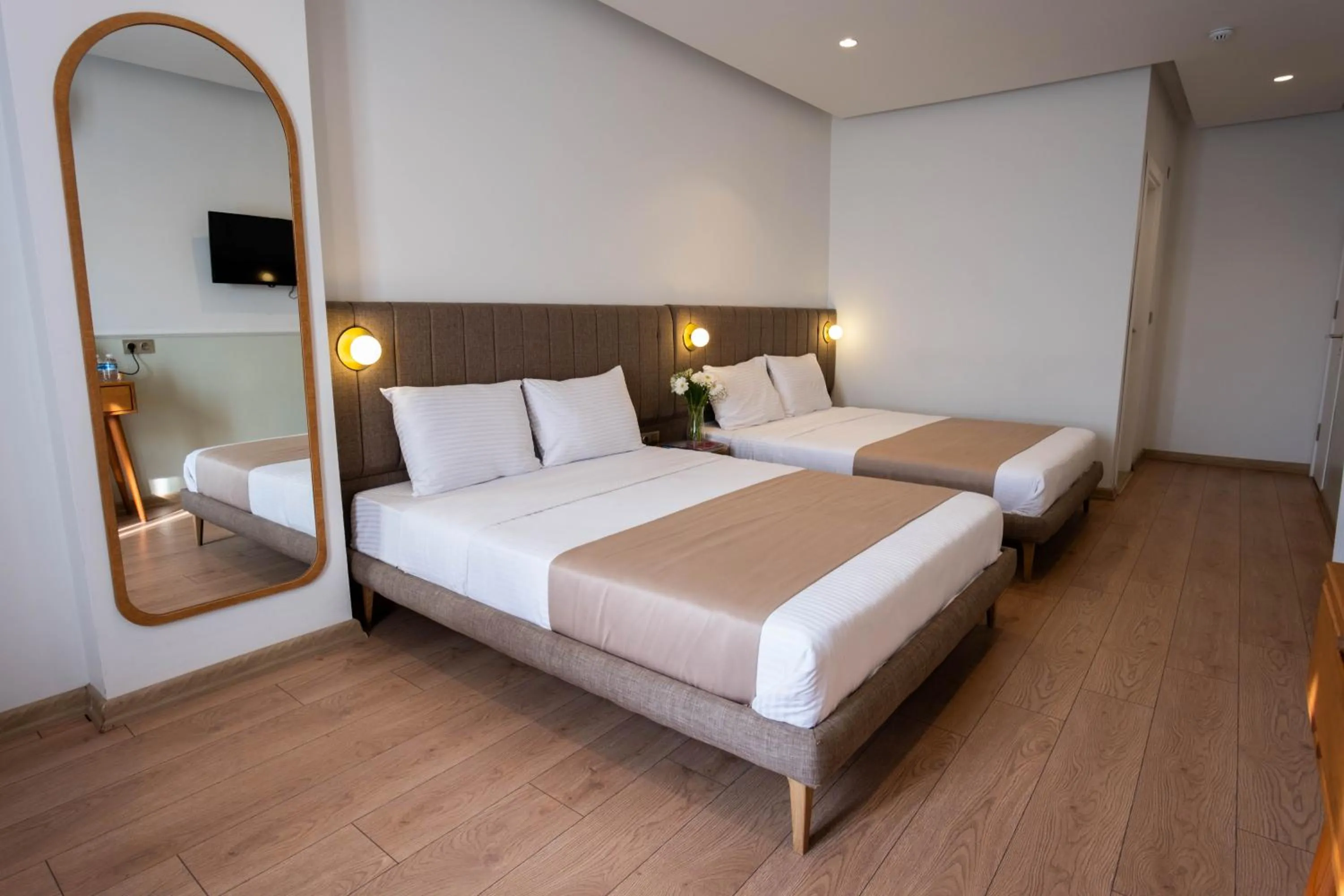 Bed in Meshk Airport Hotel