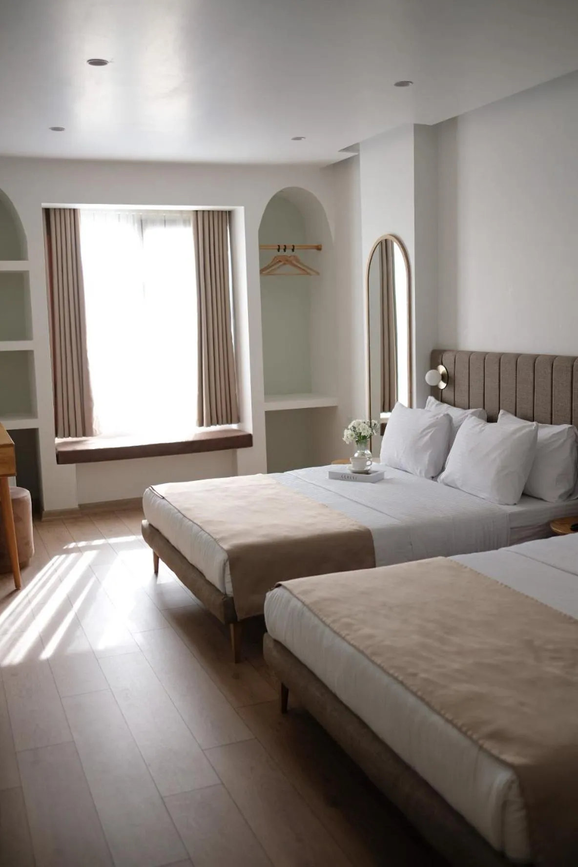 Bed in Meshk Airport Hotel