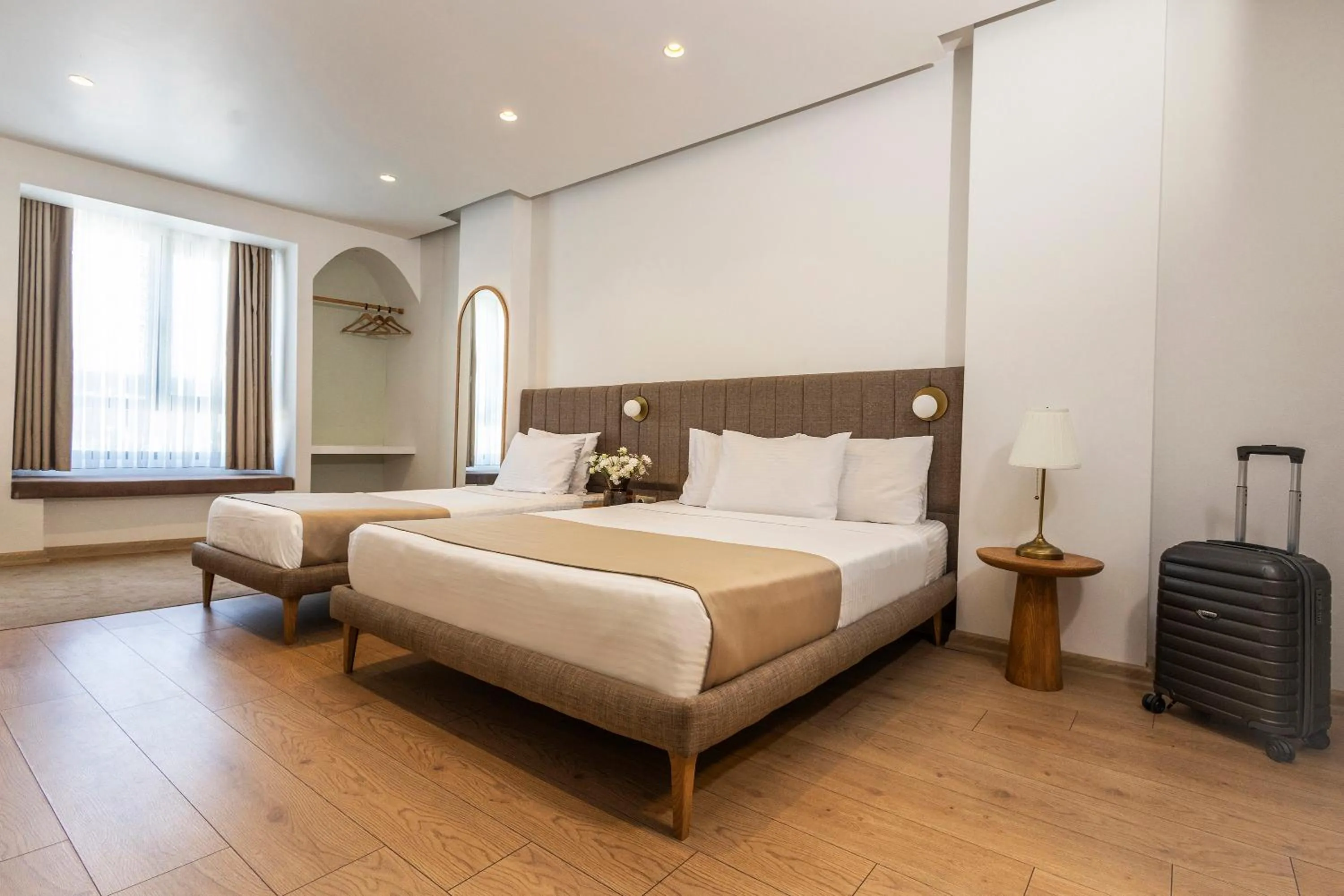 Bed in Meshk Airport Hotel