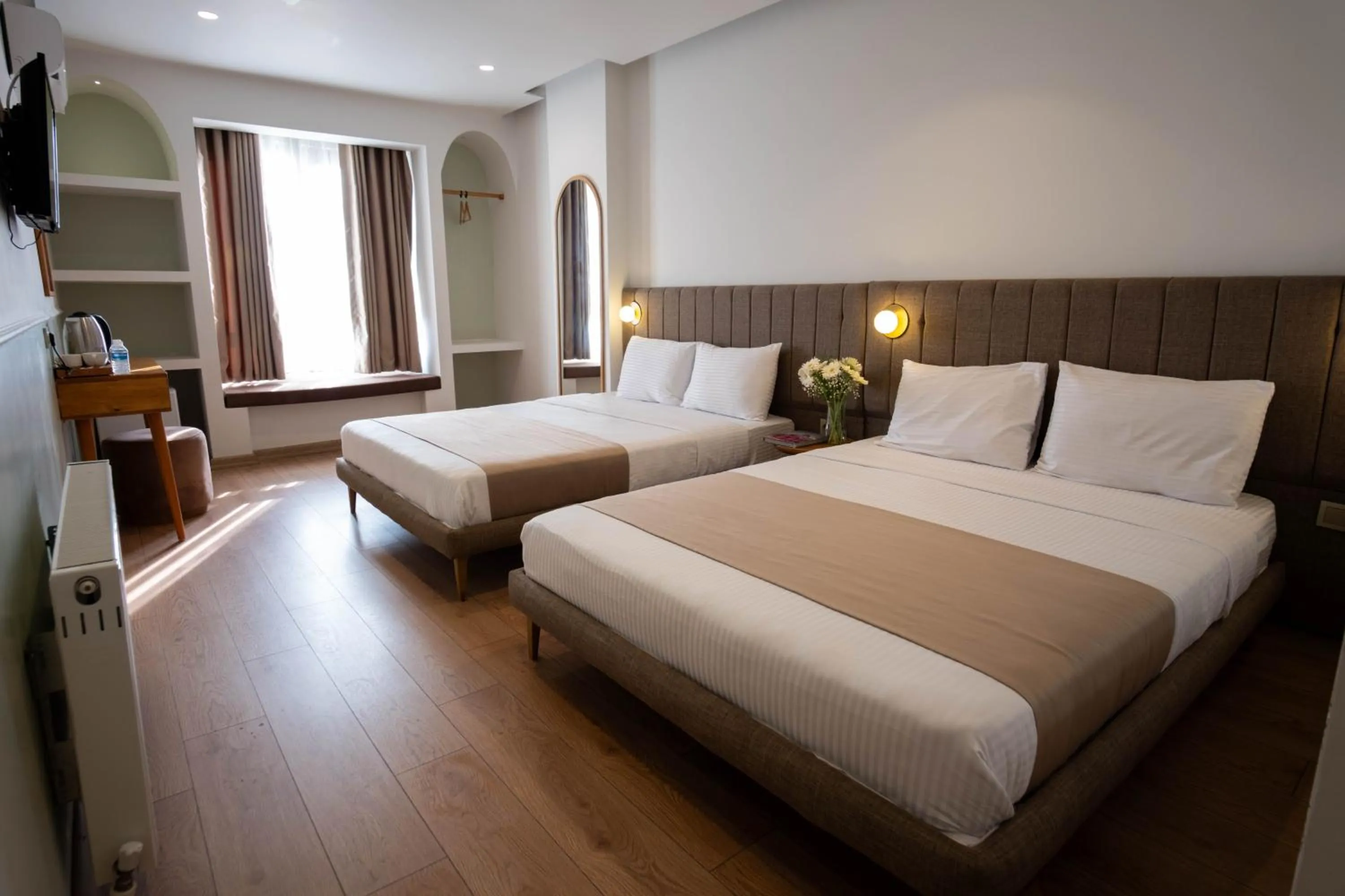 Bed in Meshk Airport Hotel