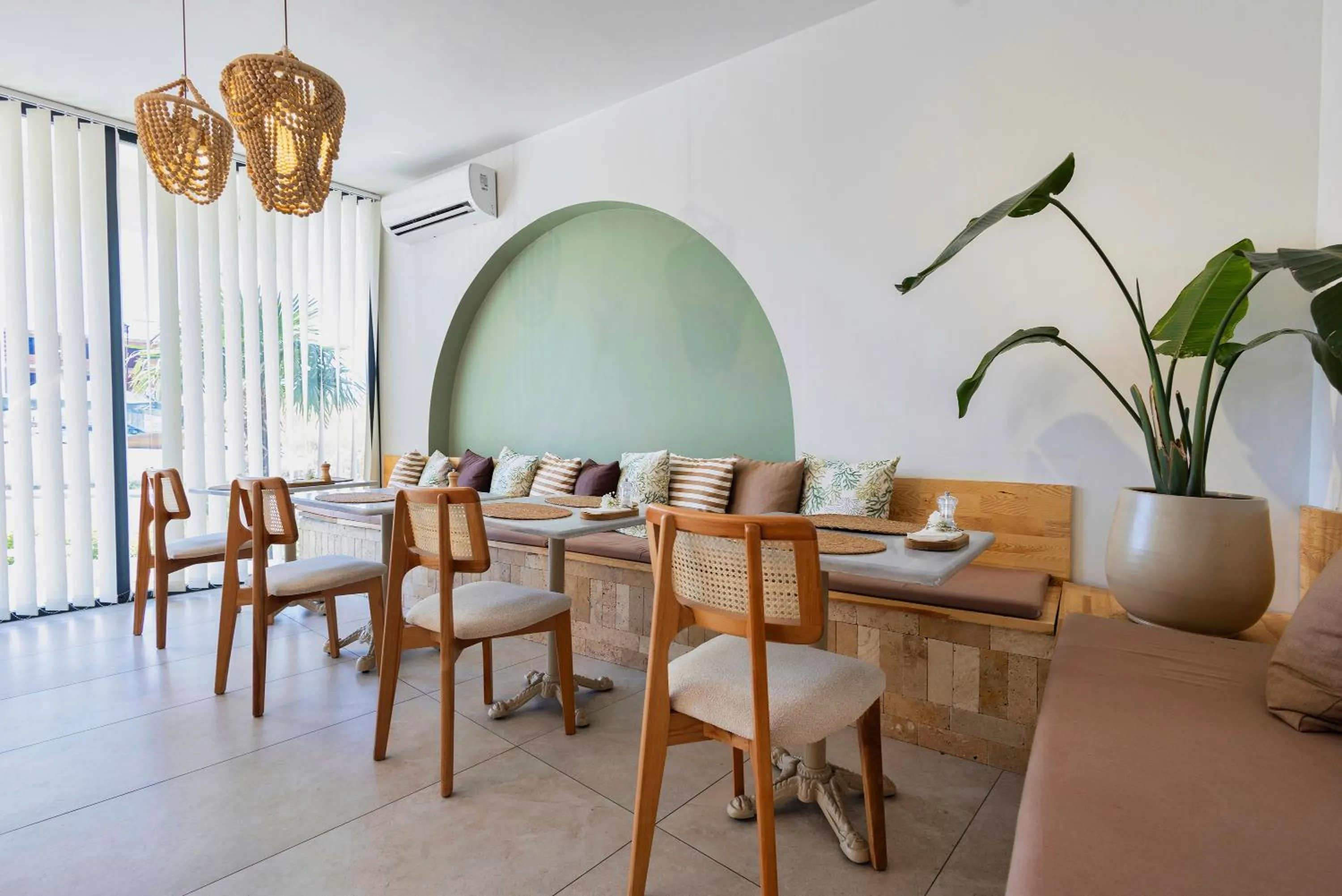 Living room in Meshk Airport Hotel