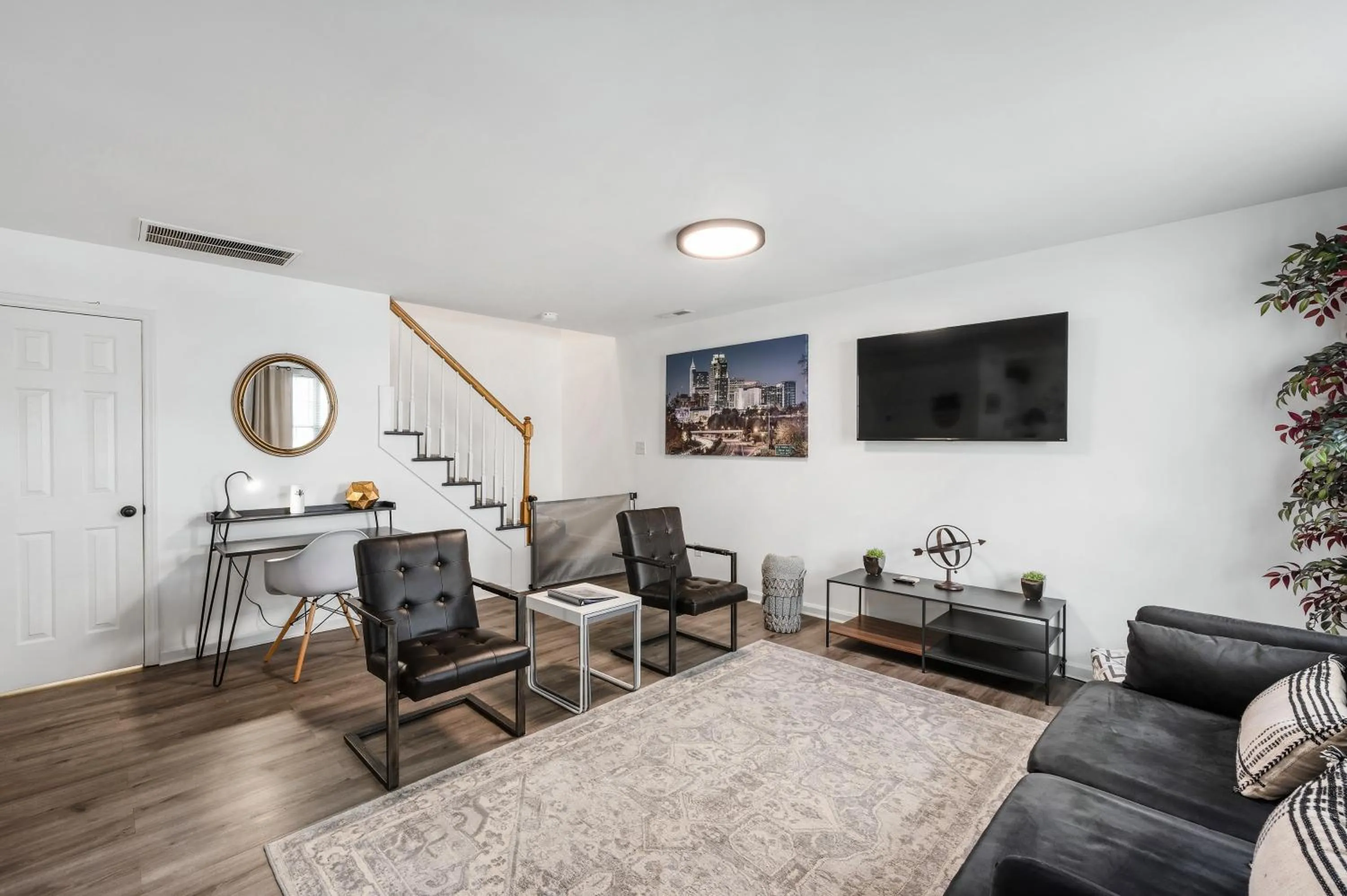 TV and multimedia in DTPrivacy*KidsFriendly*PetFriendly*300M*Walkable