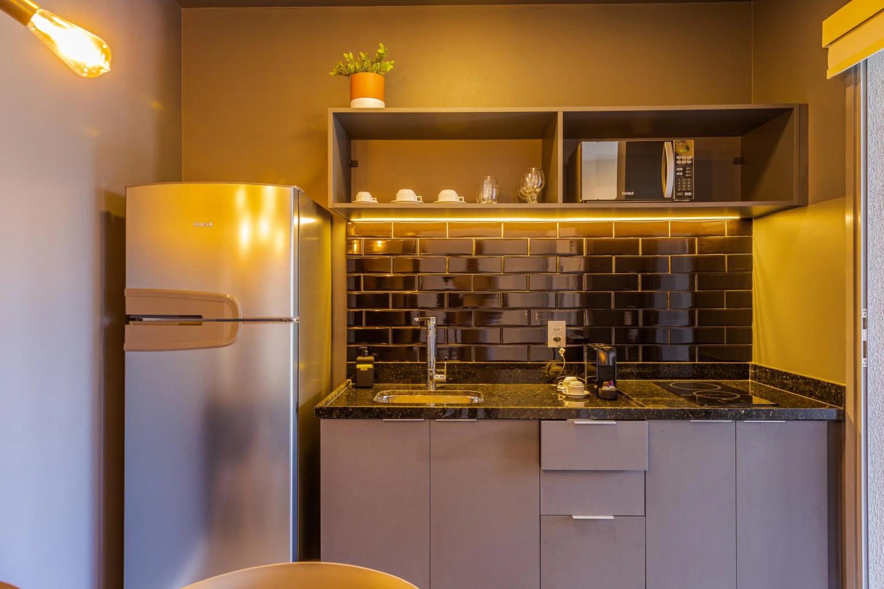 Coffee/tea facilities in House of Charlie Vila Mariana