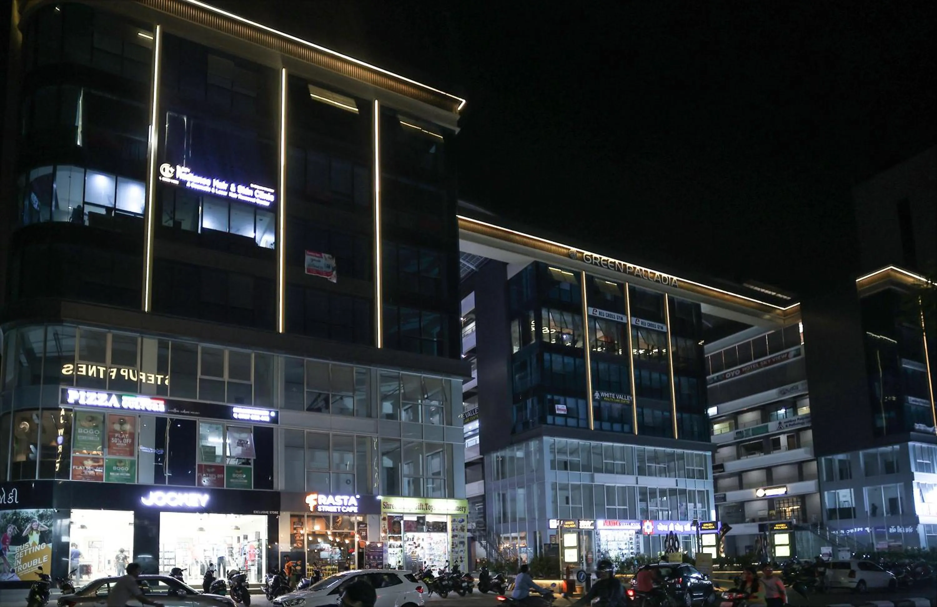 Property building in HOTEL THE PARKER INN By KBNT GROUP