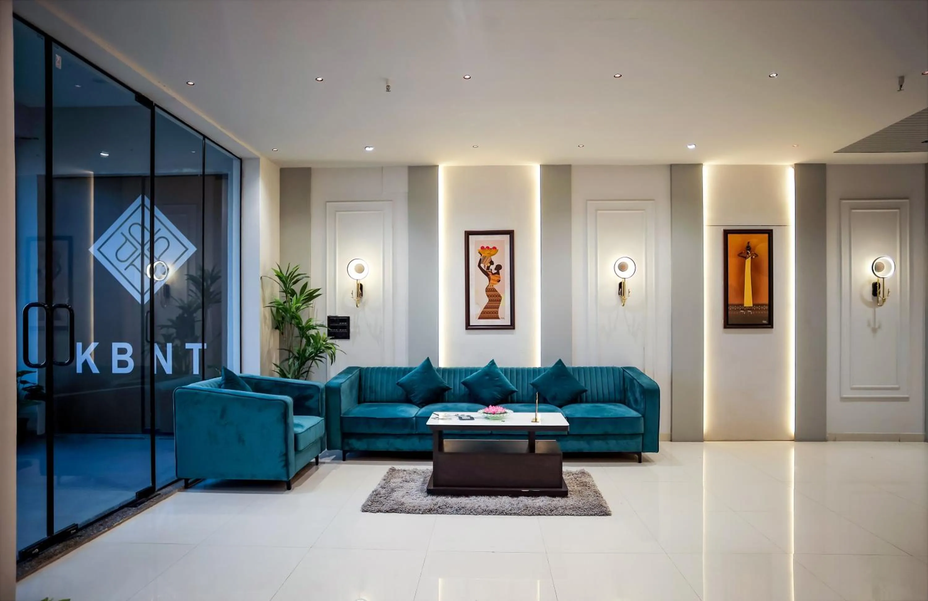 Seating area in HOTEL THE PARKER INN By KBNT GROUP