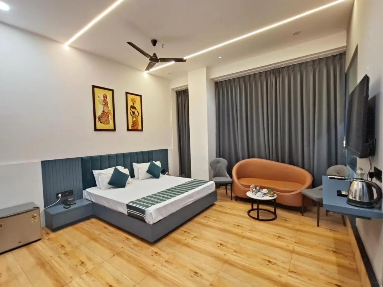 Bedroom, Bed in HOTEL THE PARKER INN By KBNT GROUP