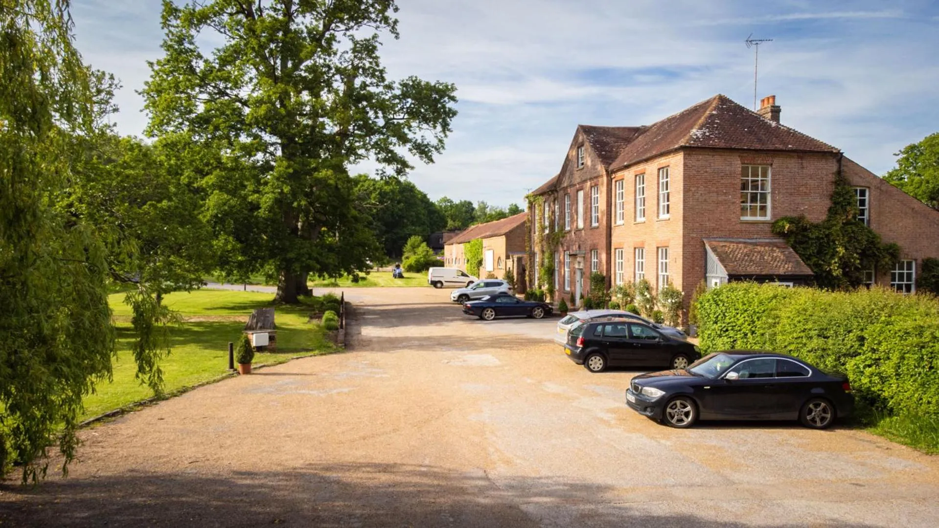 Property building in Trading Boundaries