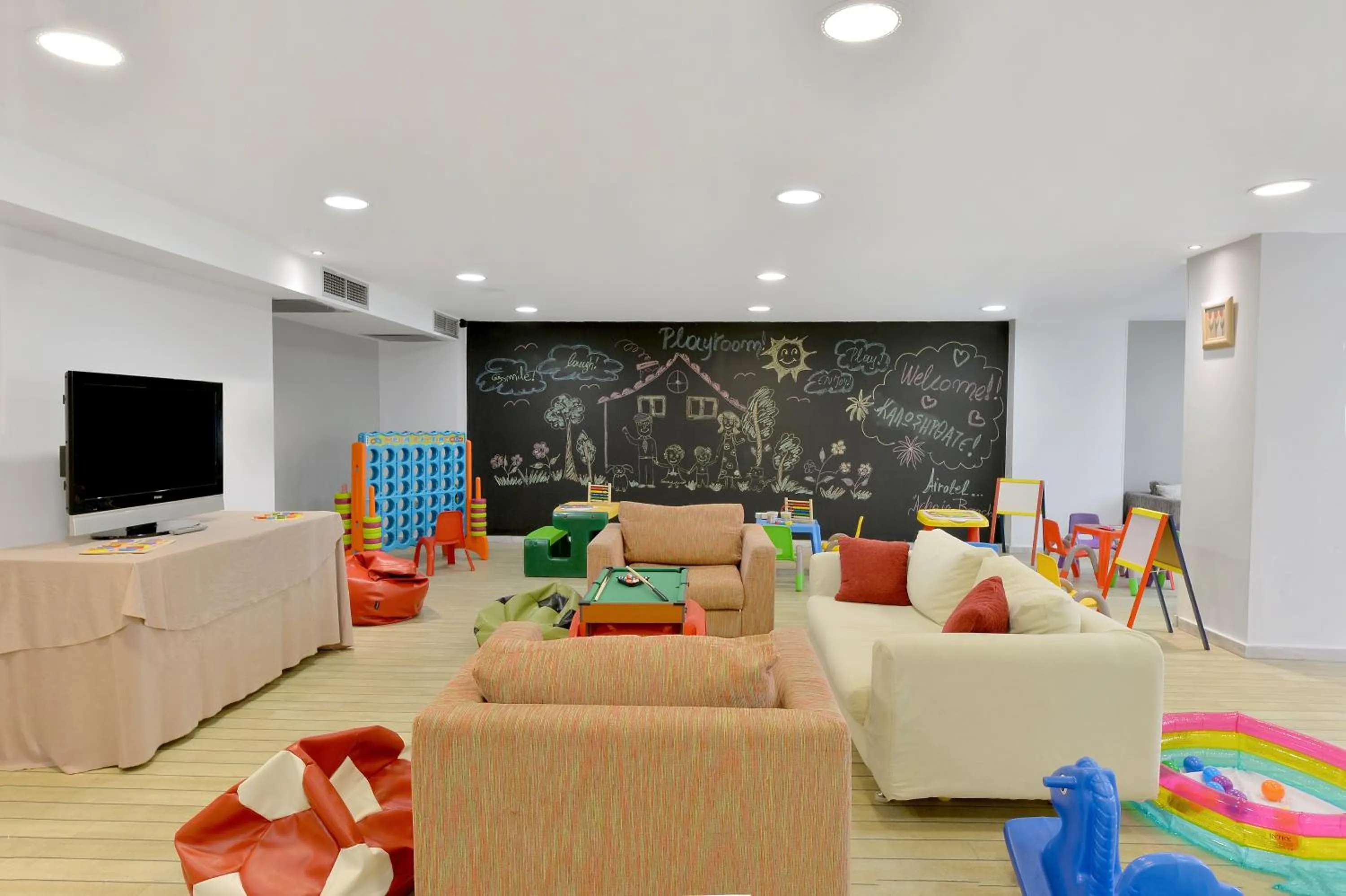 TV and multimedia in Airotel Achaia Beach