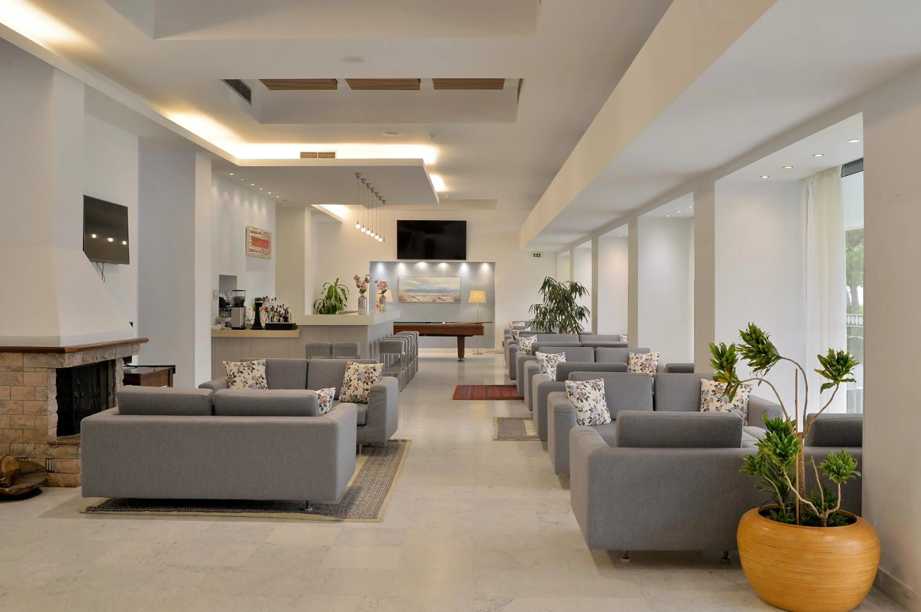 TV and multimedia in Airotel Achaia Beach