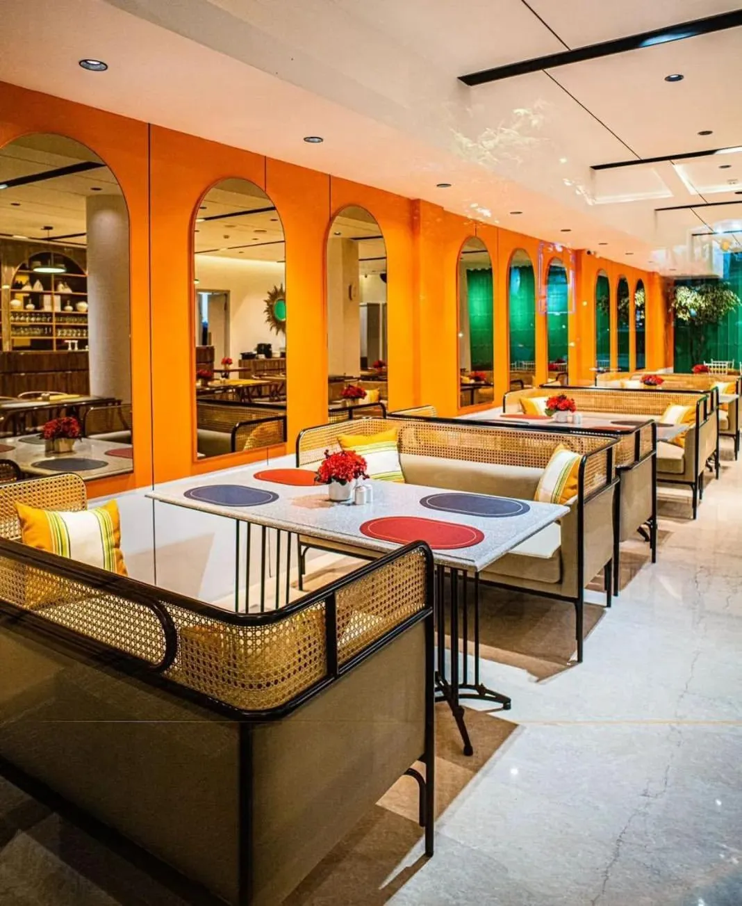 Restaurant/places to eat in Alhambra Hotel Banda Aceh