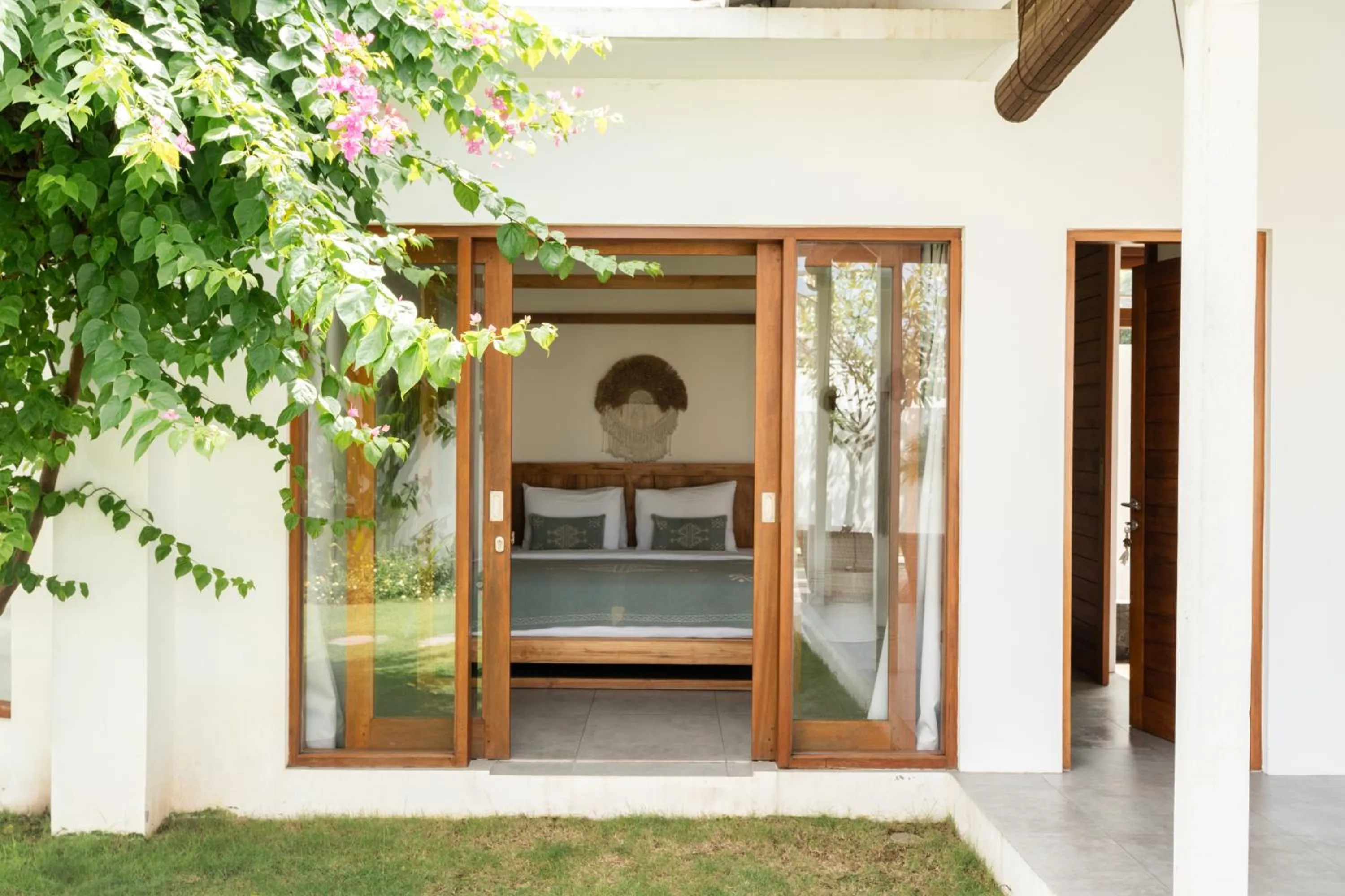 Bed in Villa Folie by Alfred in Bali