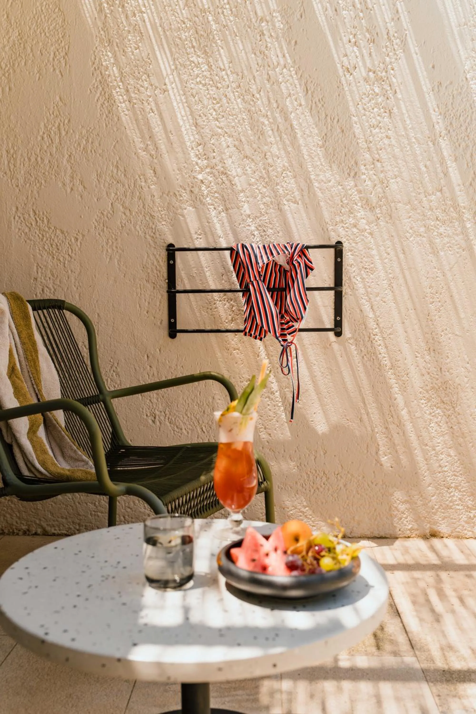 Food and drinks in Phāea Cretan Malia, a Member of Design Hotels