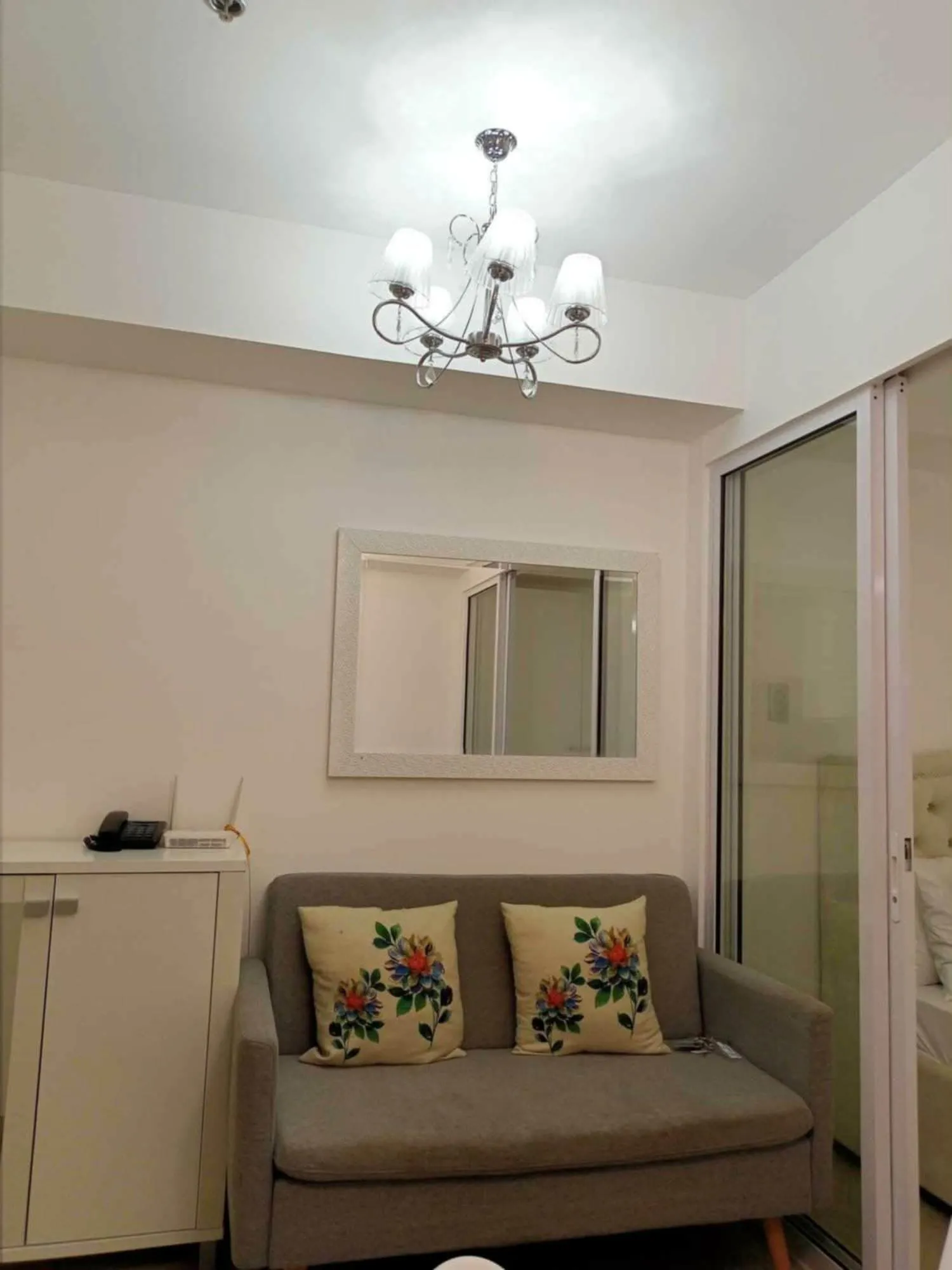 Azure Urban Resort with WIFI and Netflix