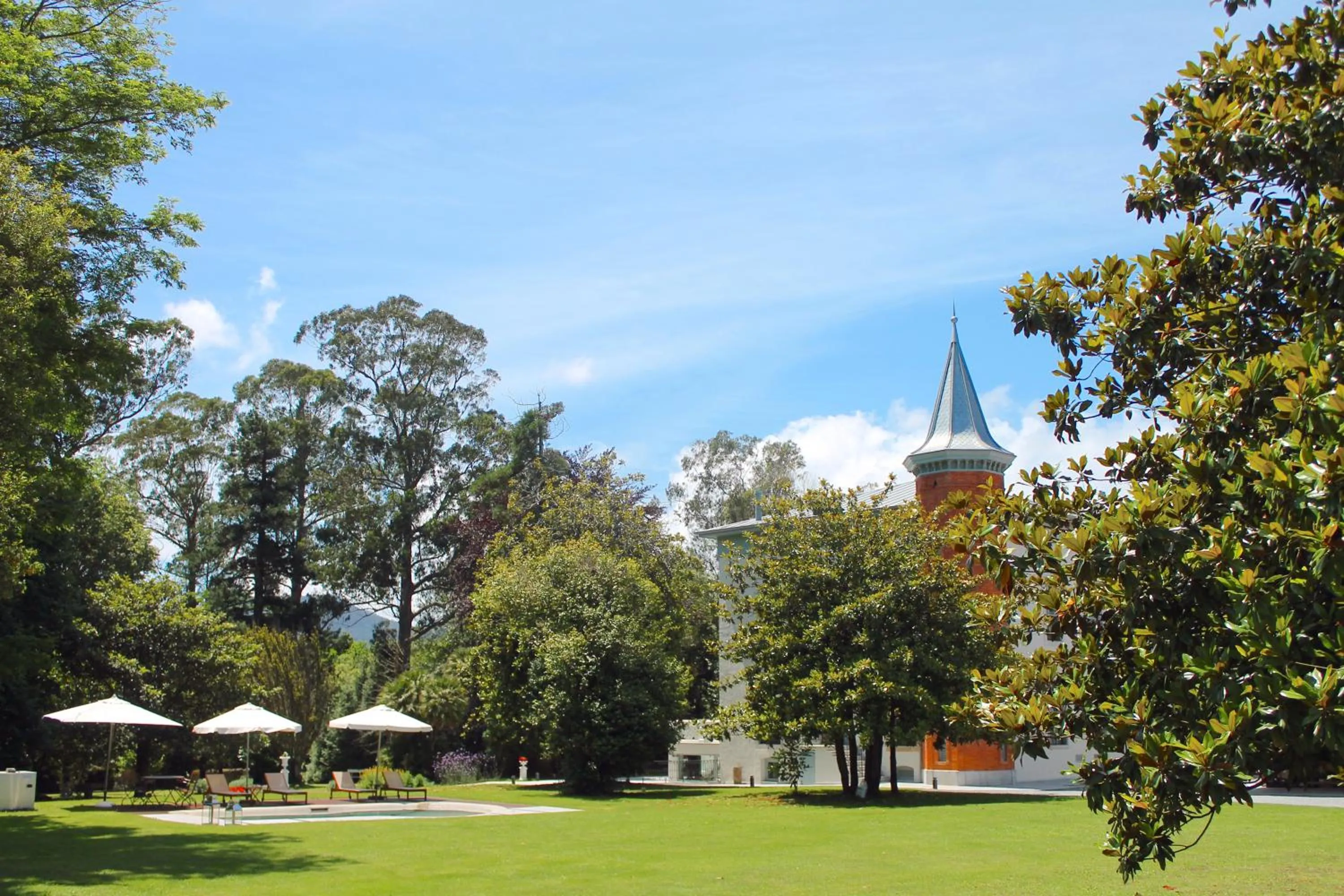 Swimming pool in HOTEL BOUTIQUE VILLA DEL MARQUÉS