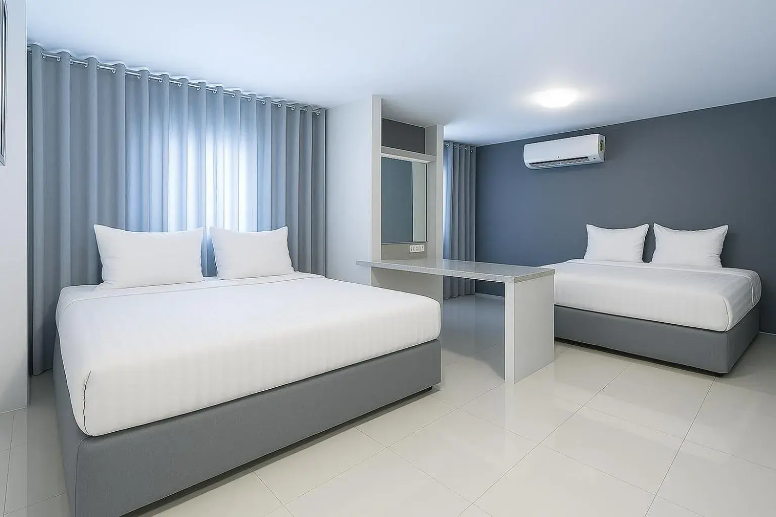 Quadruple Room with Balcony in Siam Rama9 Hotel Quadruple Room with Balcony in Siam Rama9 Hotel