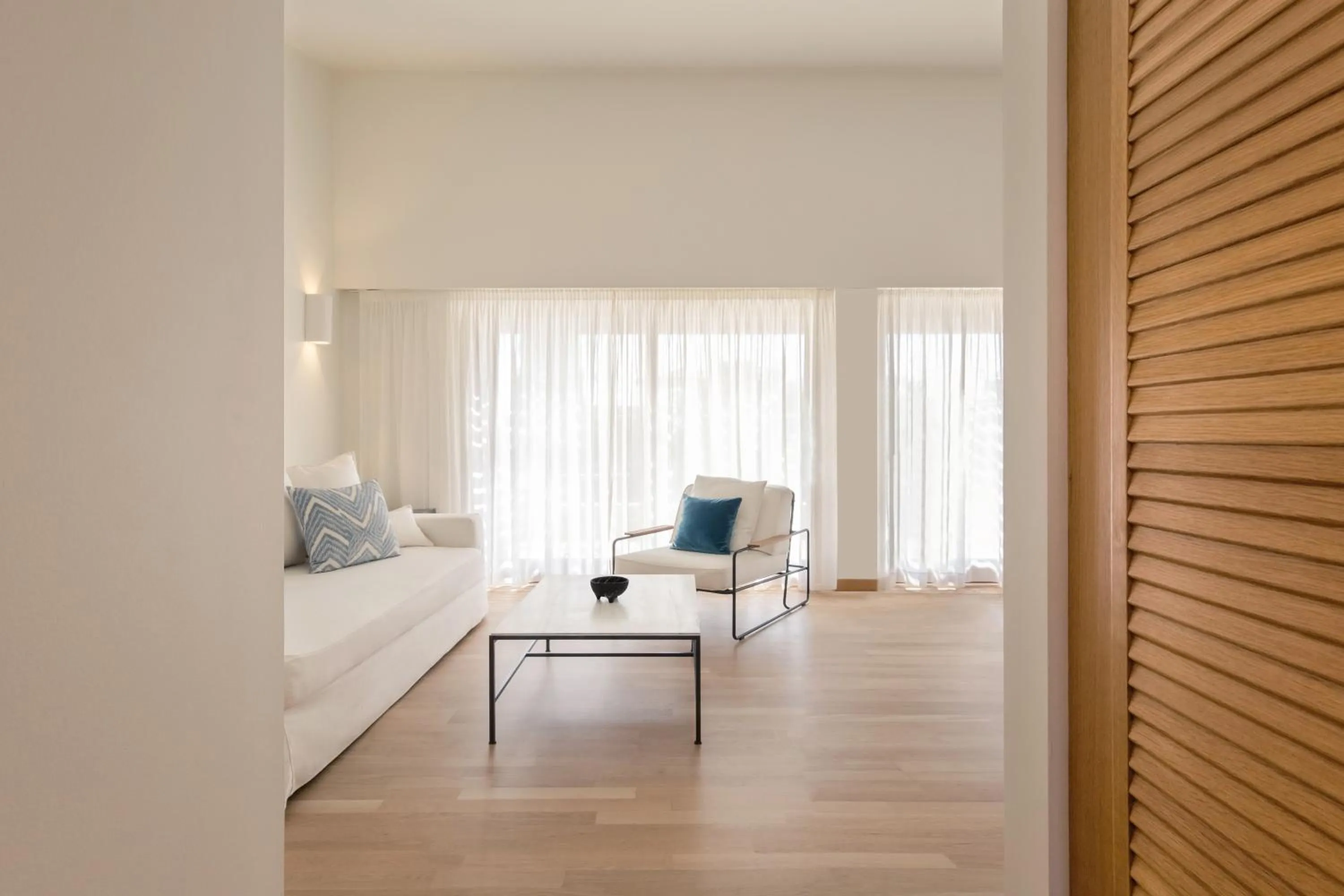 Living room in Phāea Blue - Small Luxury Hotels of the World