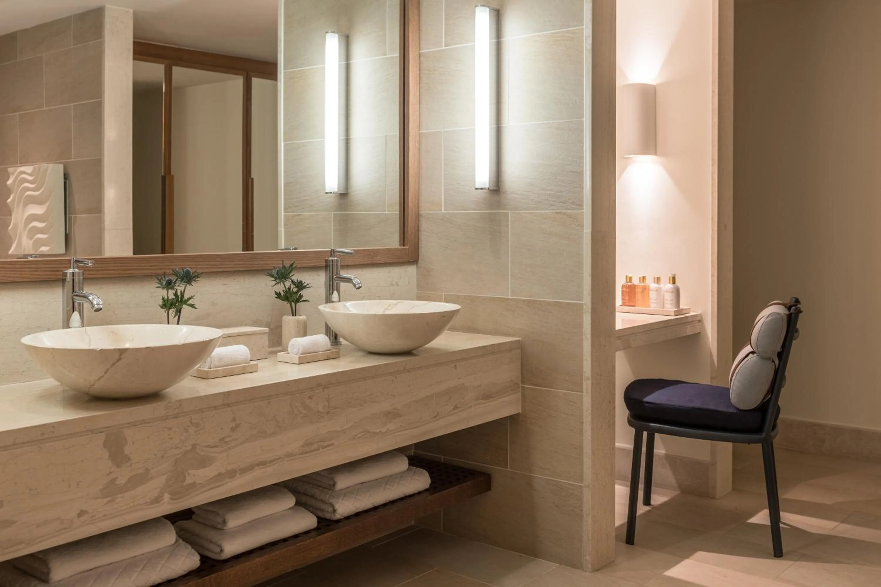 Bathroom in Phāea Blue - Small Luxury Hotels of the World