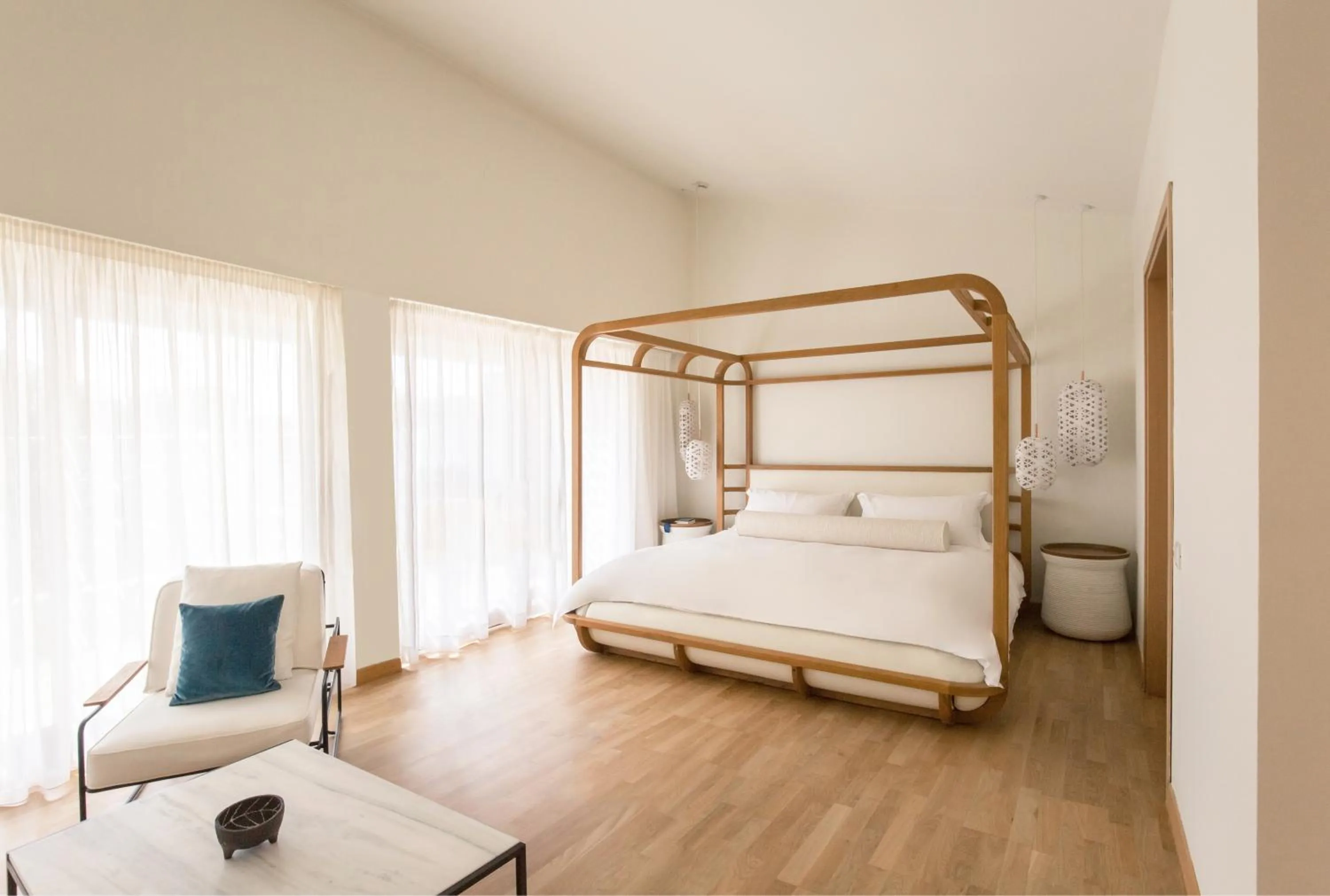 Photo of the whole room, Bed in Phāea Blue - Small Luxury Hotels of the World
