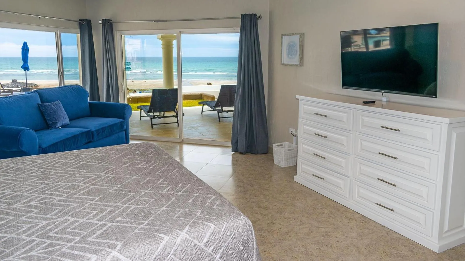 Stunning 3 Bedroom Beach Villa on Sandy Beach at Las Palmas Beachfront Resort V-16 villa