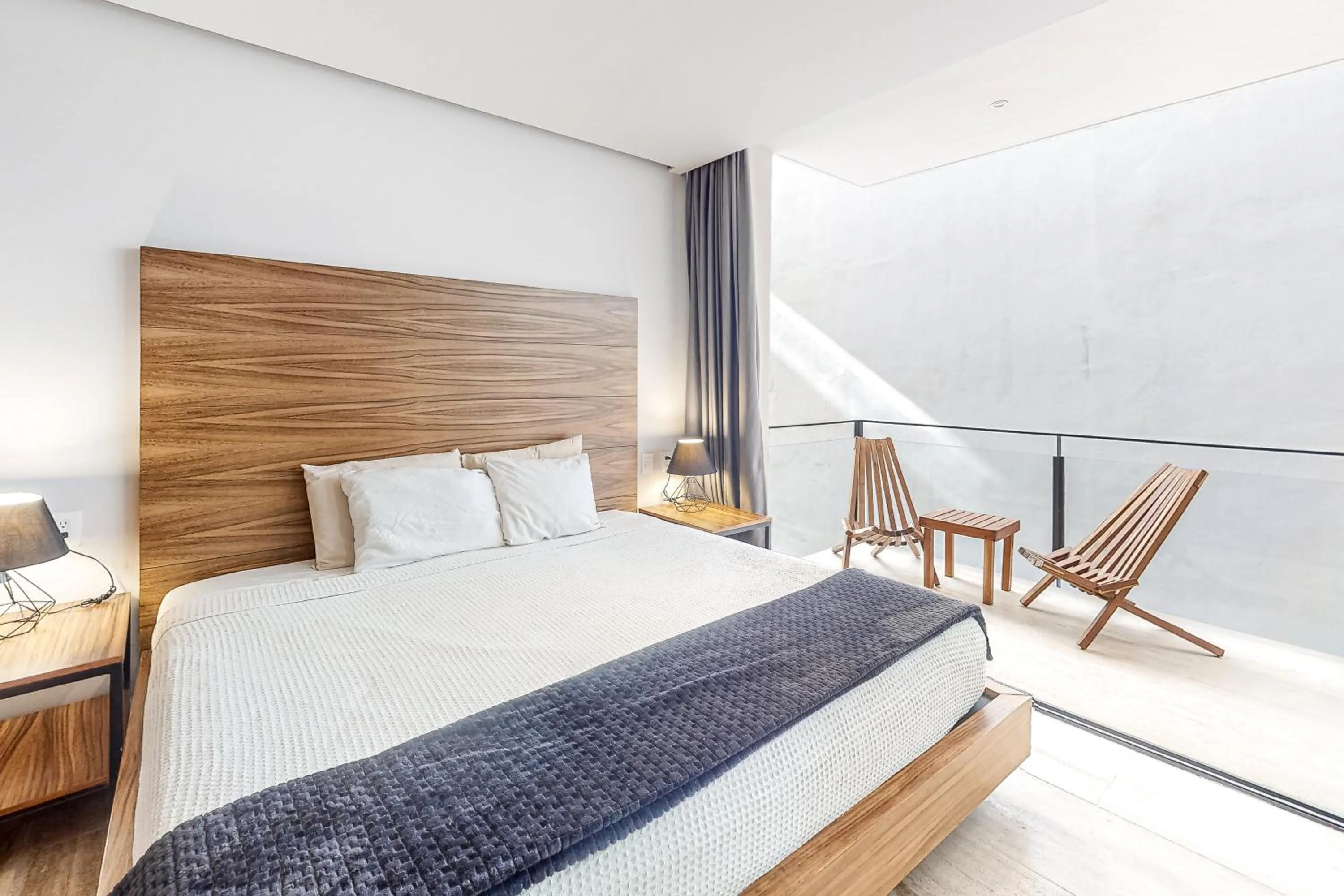 Bed in Kaab South Beach #309