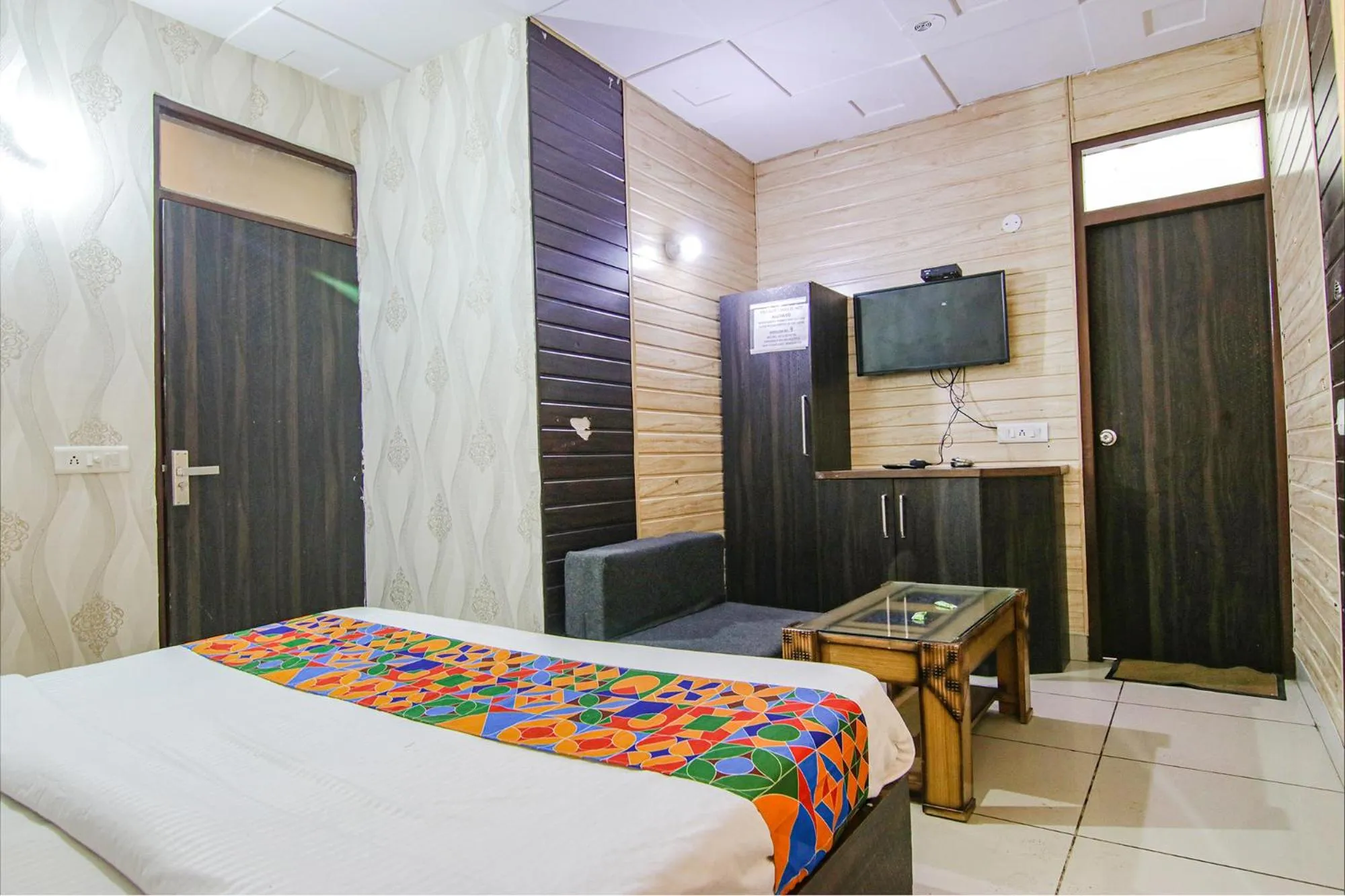 Communal lounge/ TV room, Bed in Via GS