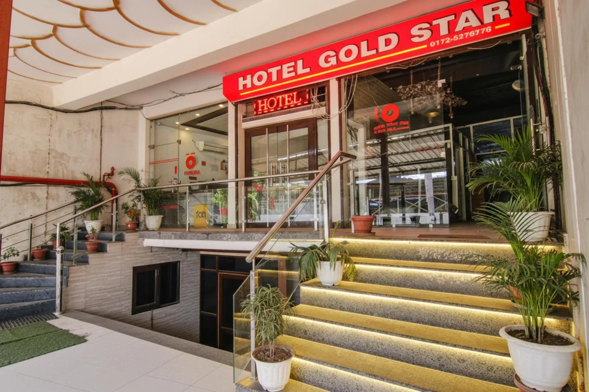 Facade/entrance in Via GS