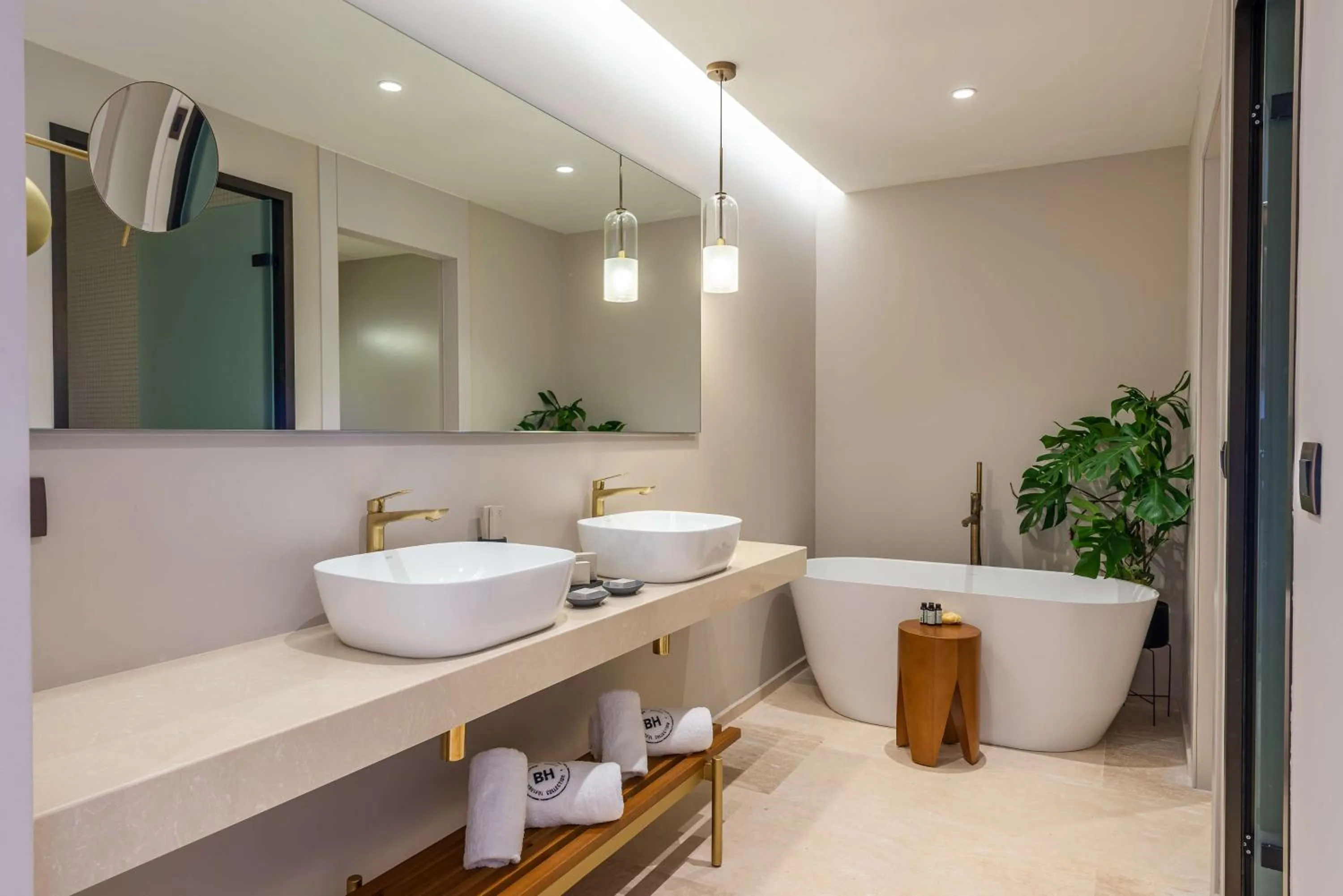 Bathroom in Isla Brown Chania Resort, Curio Collection by Hilton