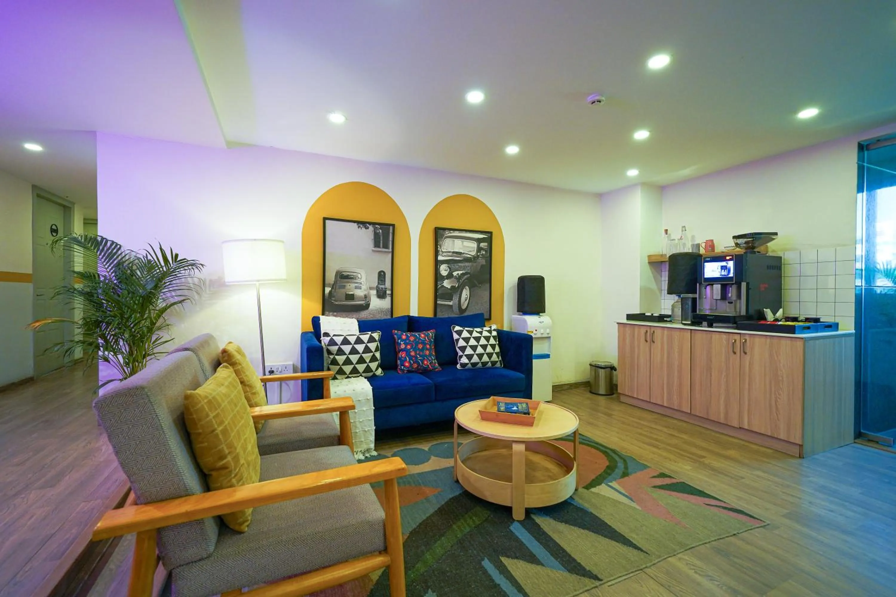 Lobby or reception in Olive Zip Richmond Circle by Embassy Group