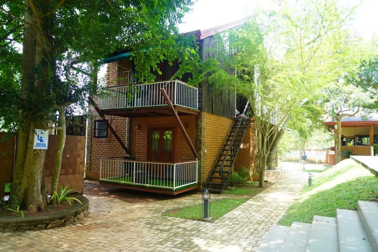 Property building in Tepraas Sigiriya
